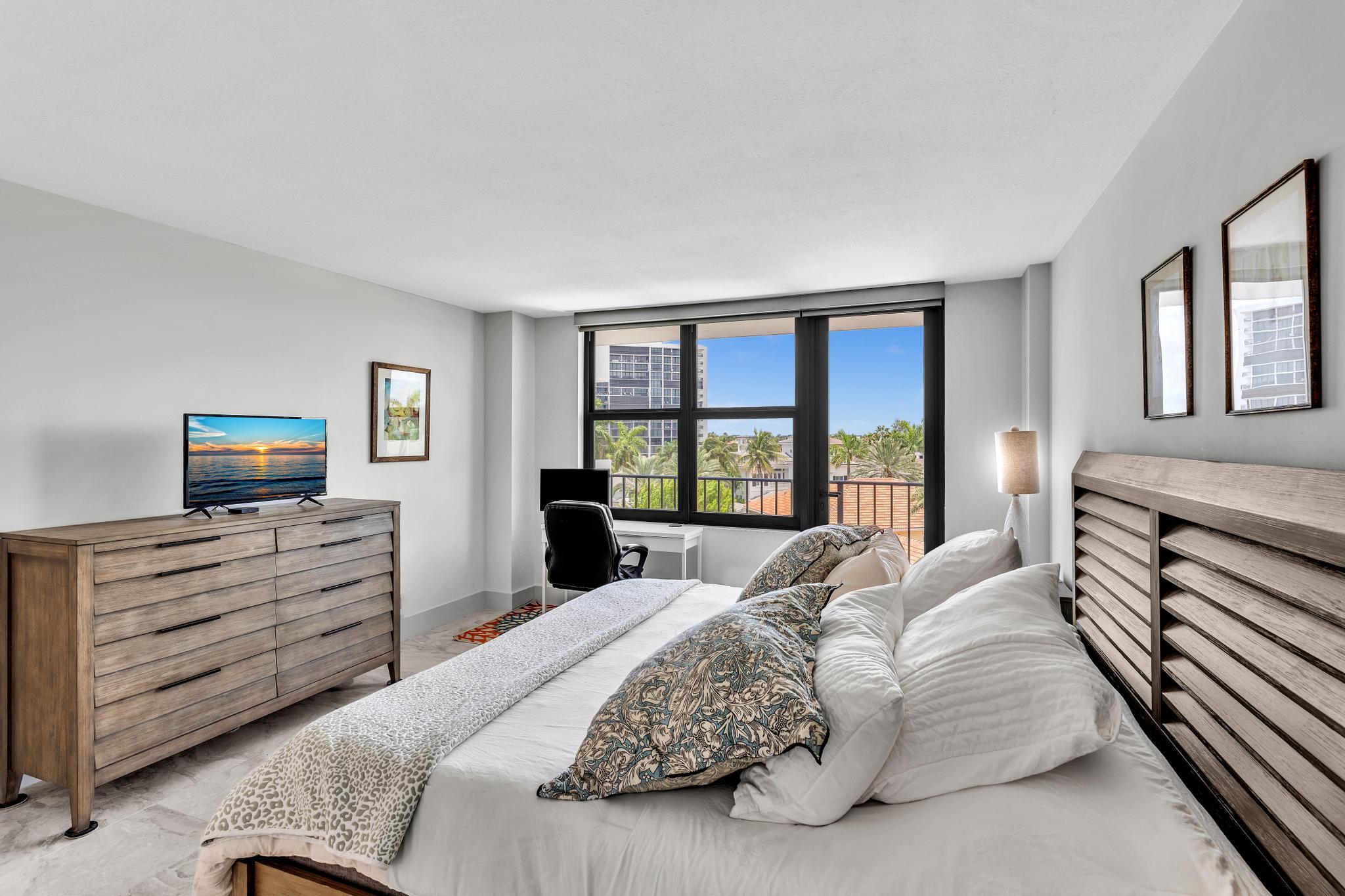 CARRON HOUSE CONDO - Residential