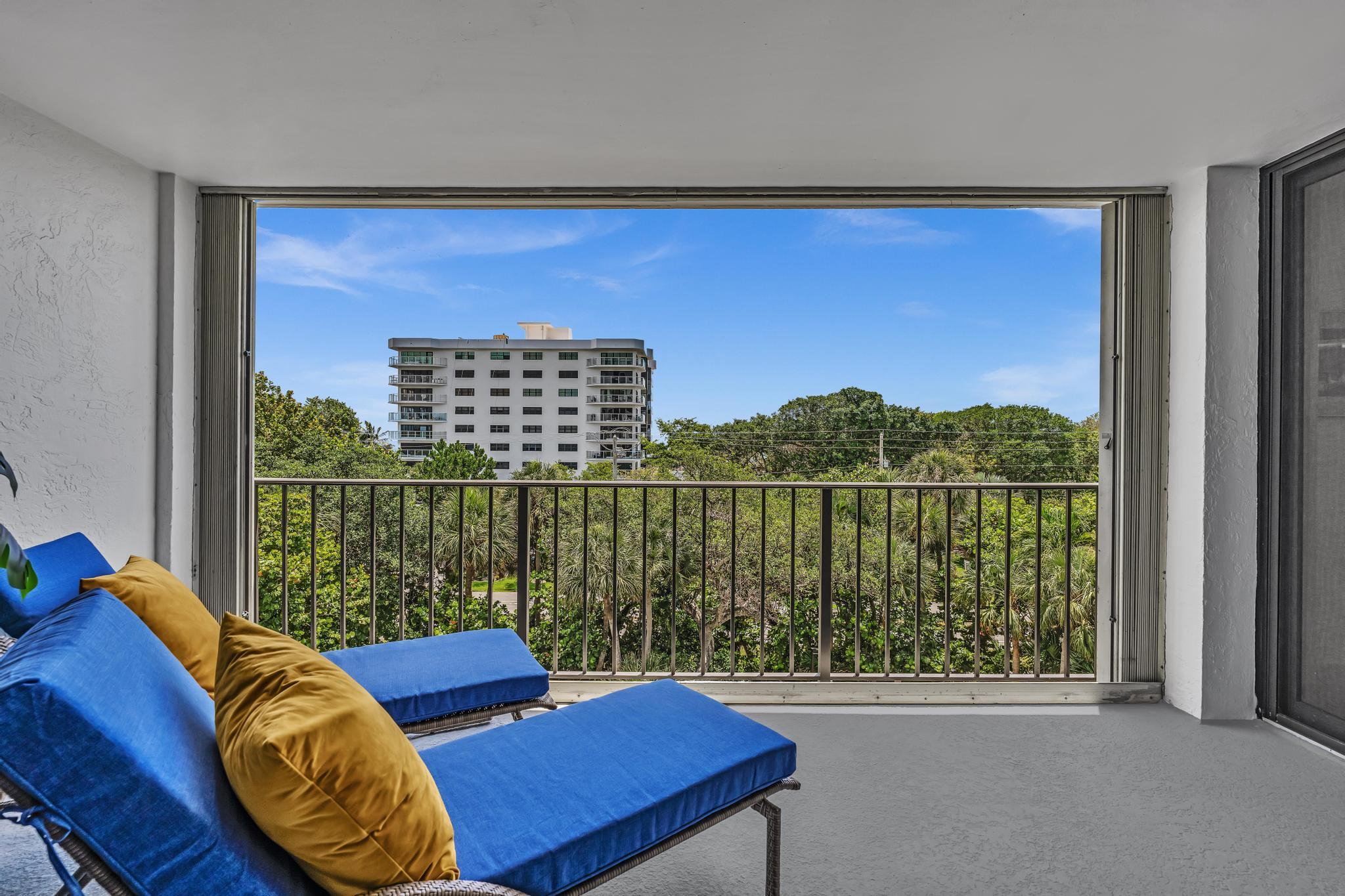 CARRON HOUSE CONDO - Residential