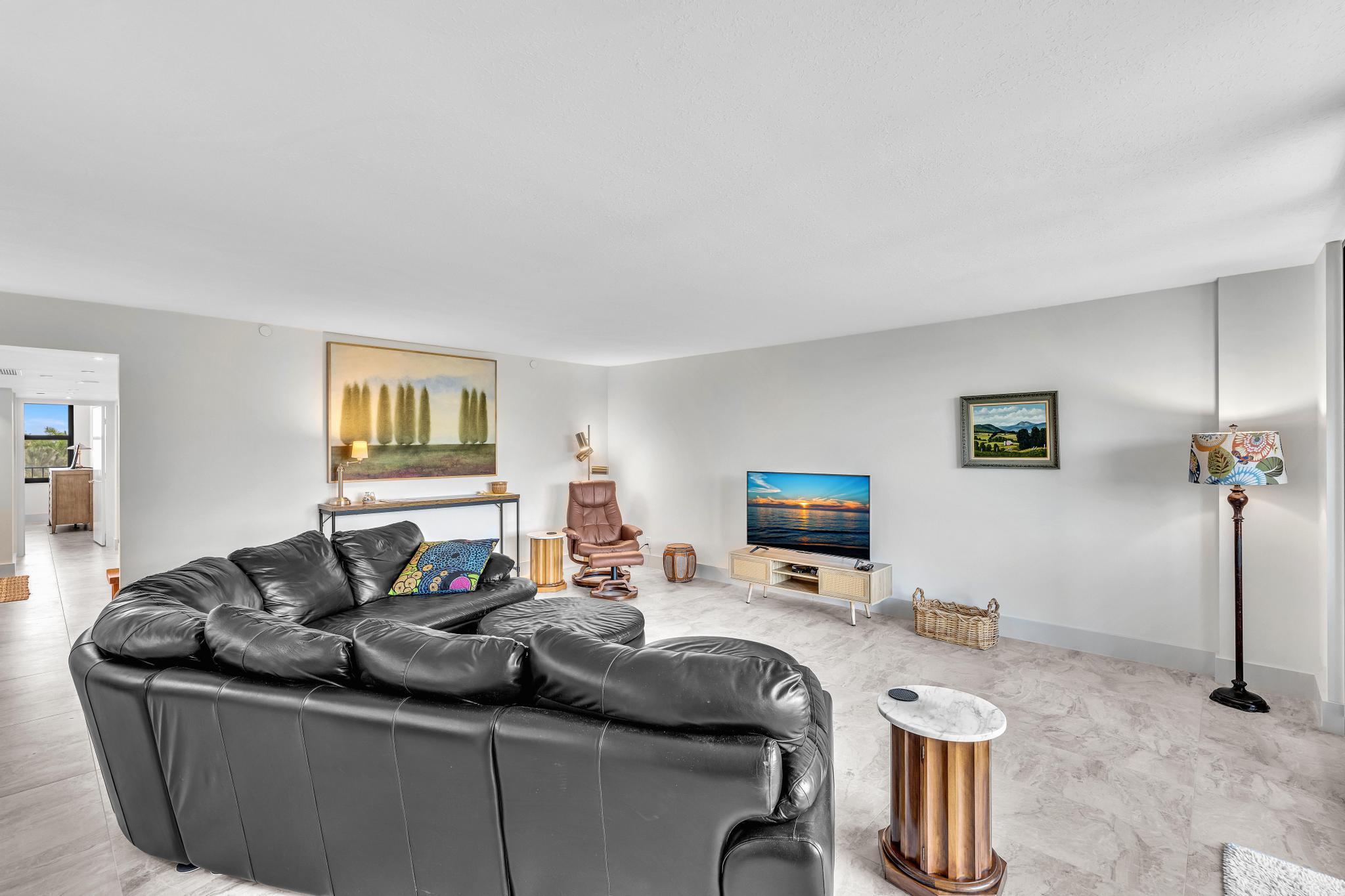 CARRON HOUSE CONDO - Residential