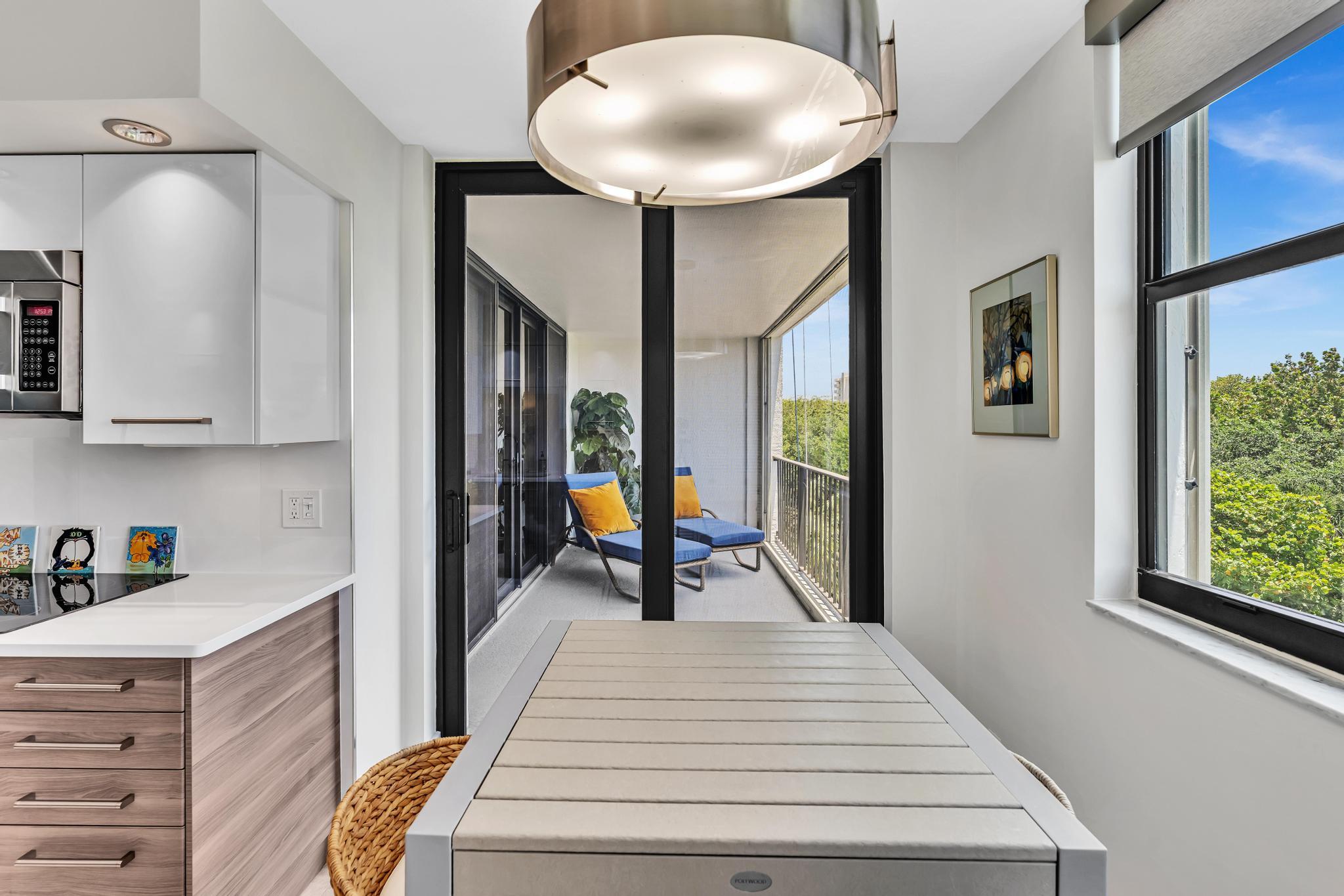 CARRON HOUSE CONDO - Residential