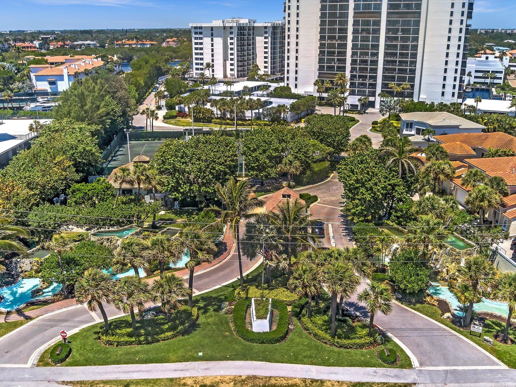 CARRON HOUSE CONDO - Residential