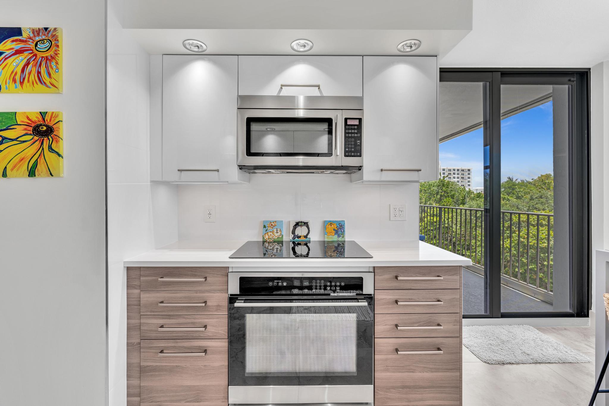 CARRON HOUSE CONDO - Residential
