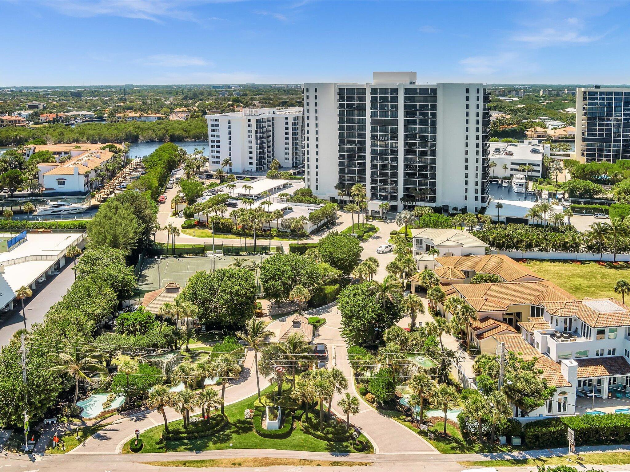 CARRON HOUSE CONDO - Residential