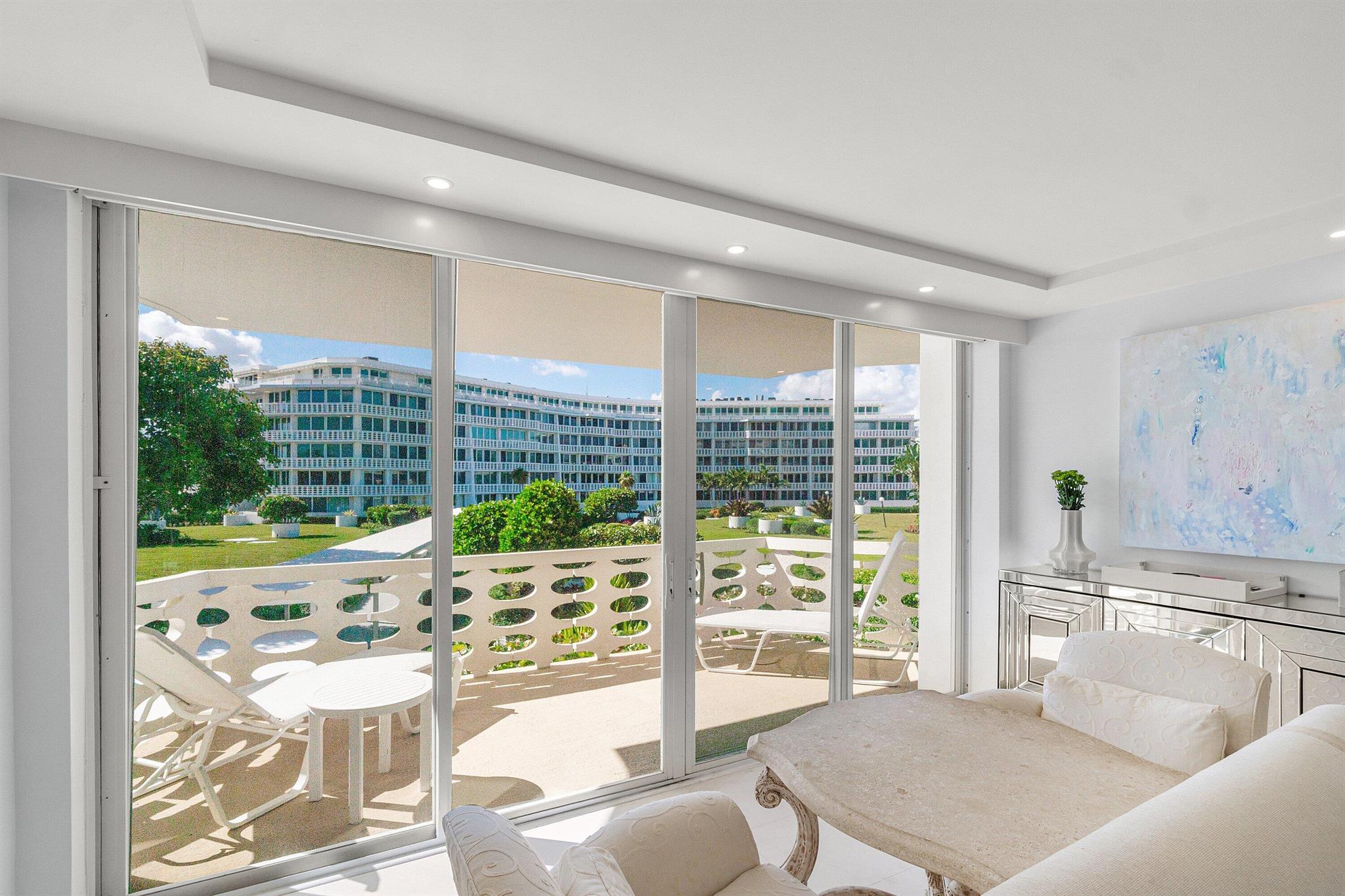 SUN AND SURF ONE HUNDRED - Residential