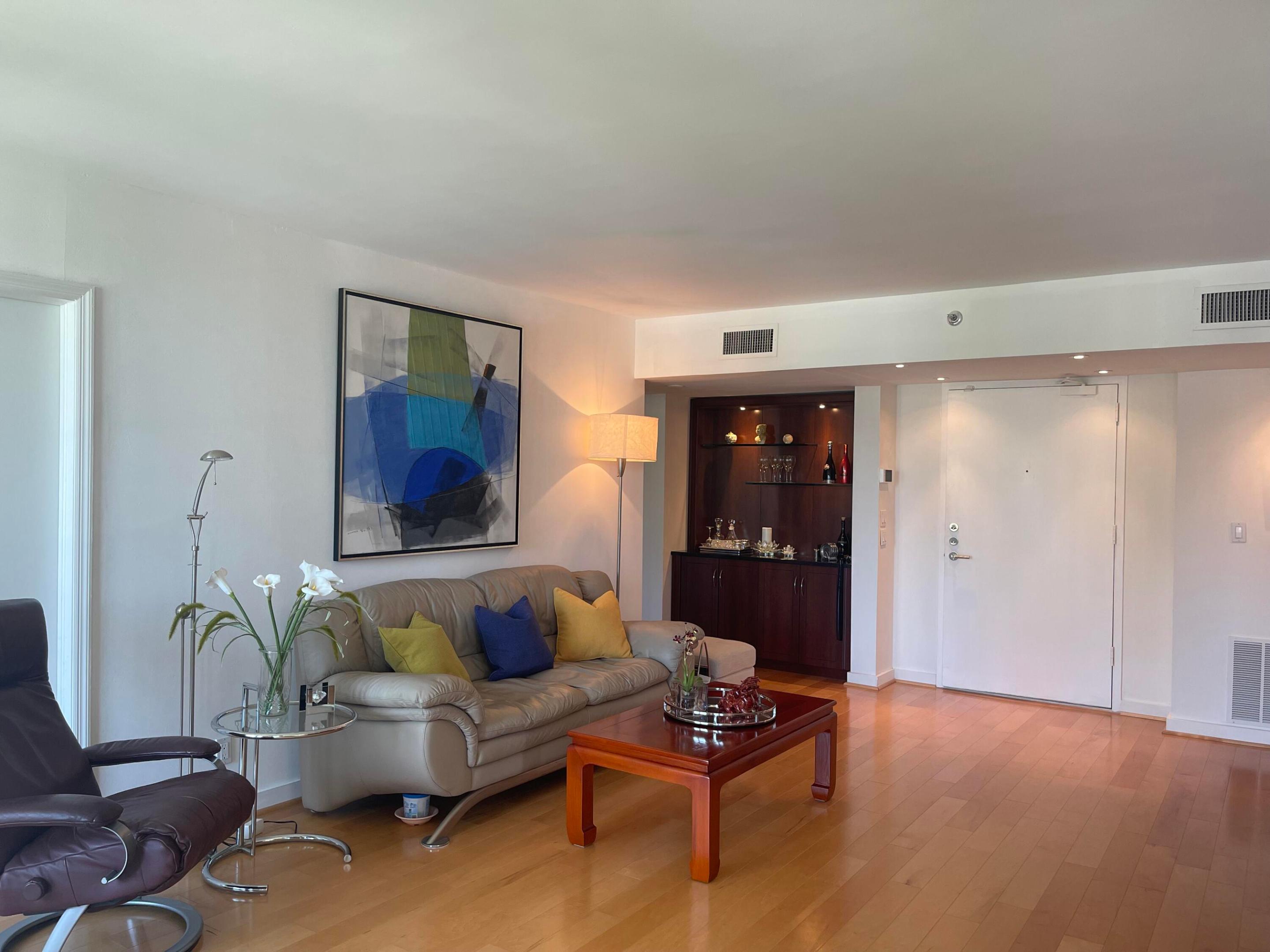 MIZNER COURT CONDO - Residential Lease