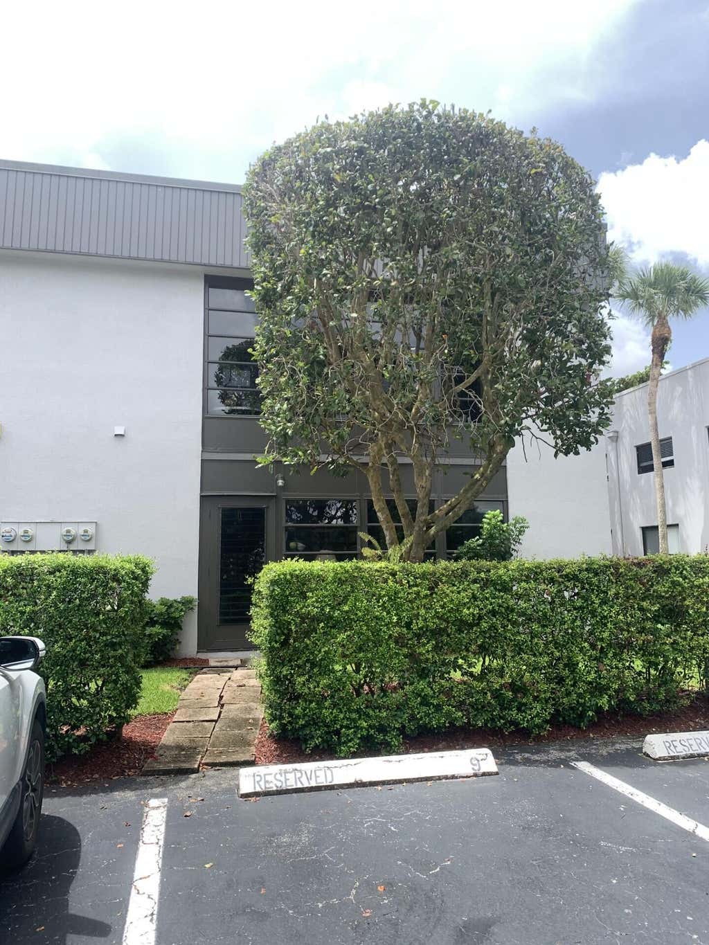 Photo of 15090 ASHLAND Place #147 E, Delray Beach, FL 33484 (MLS # B26058183)