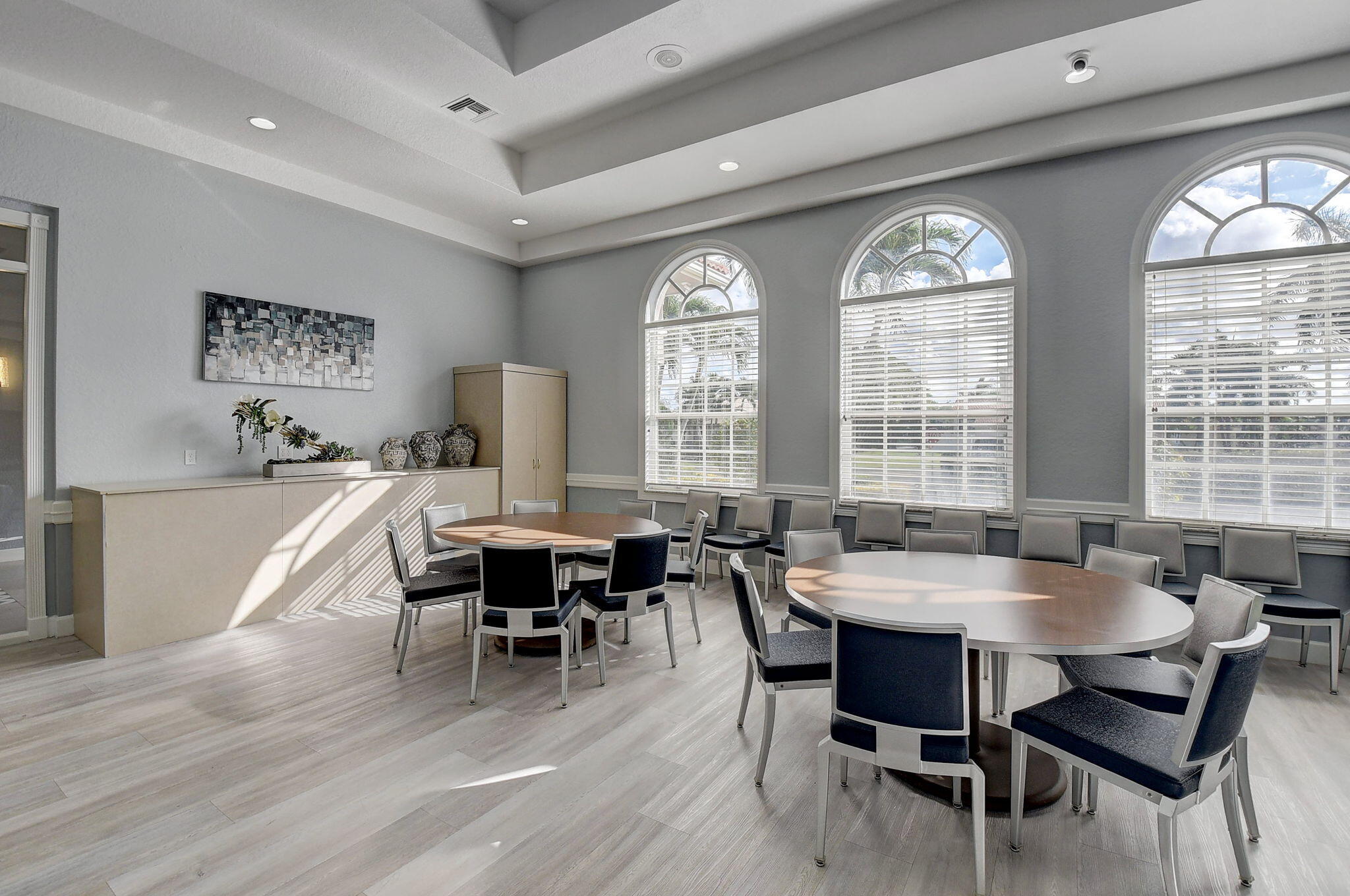 Royal Lakes - Residential