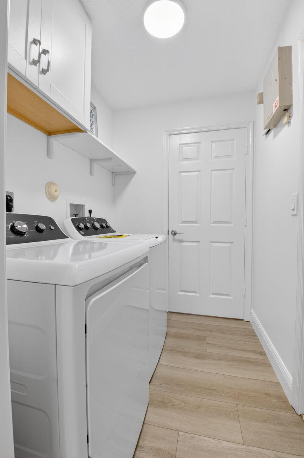 Royal Lakes - Residential