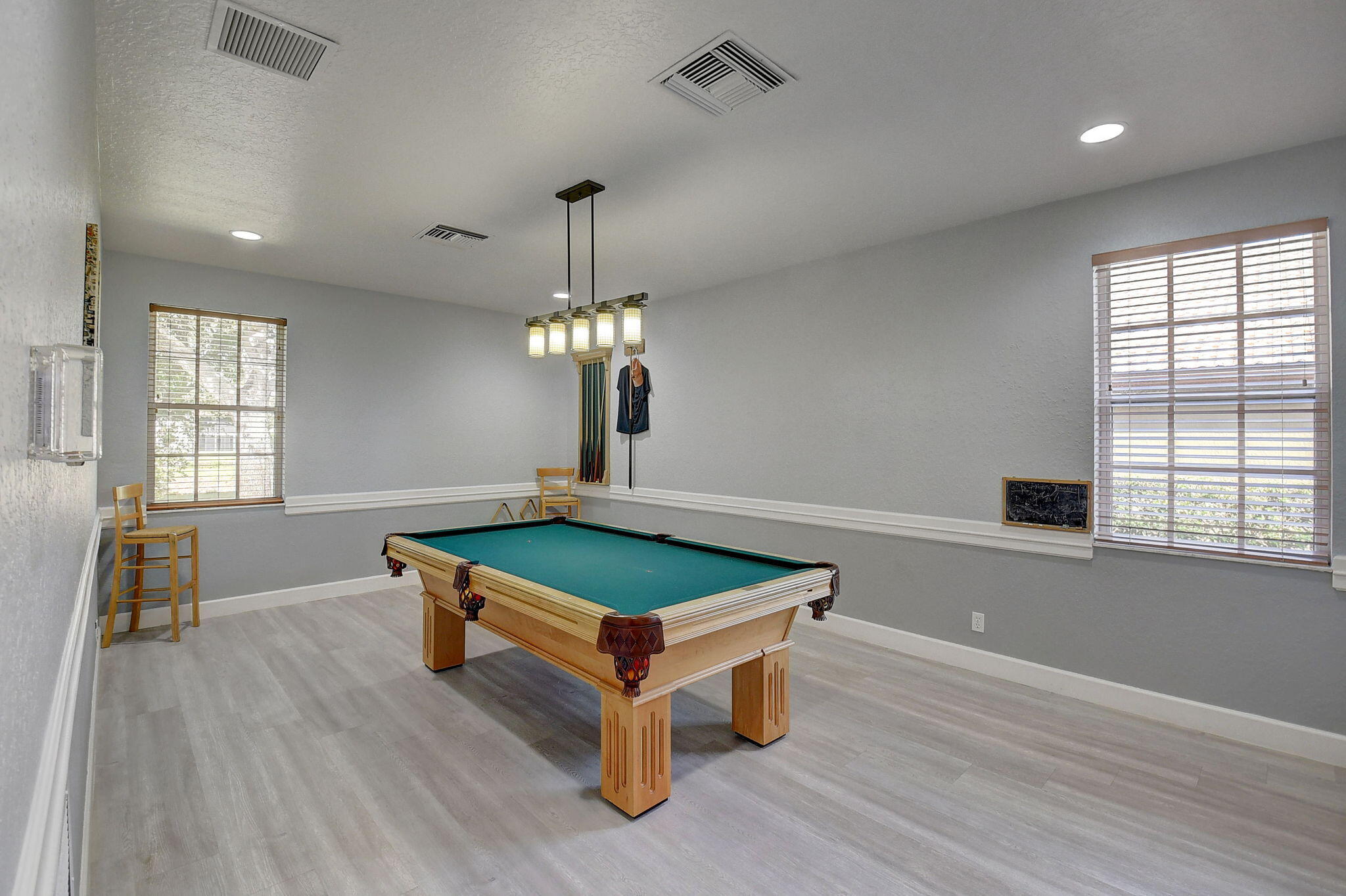 Royal Lakes - Residential
