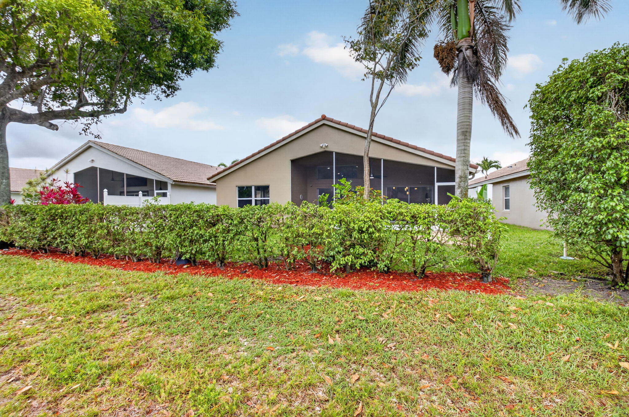 Royal Lakes - Residential