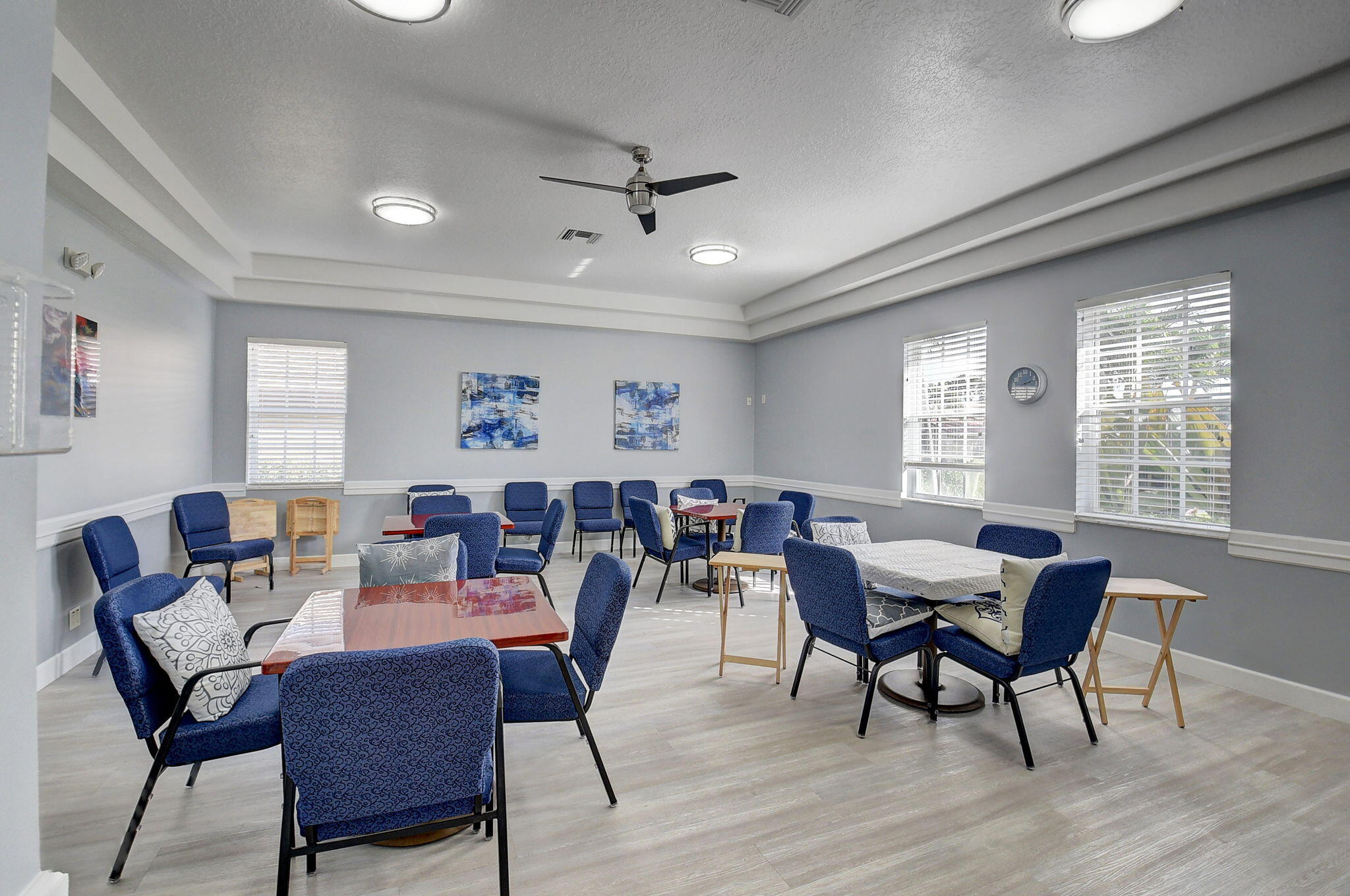 Royal Lakes - Residential