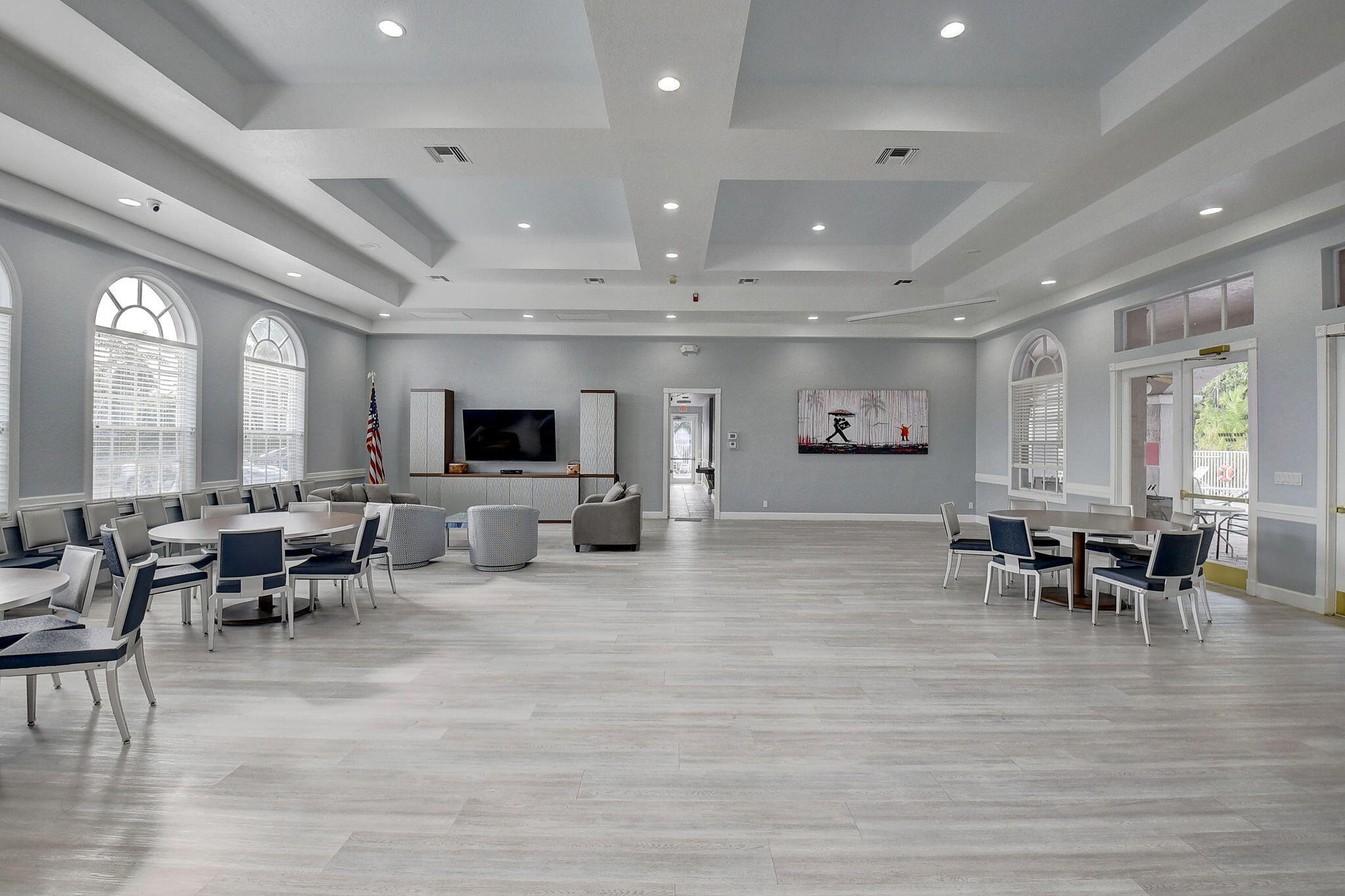 Royal Lakes - Residential