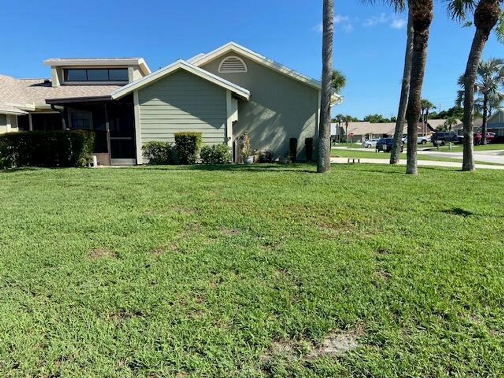 Photo of 1463 SE Colchester Circle, Port Saint Lucie, FL 34952 (MLS # R10999442)