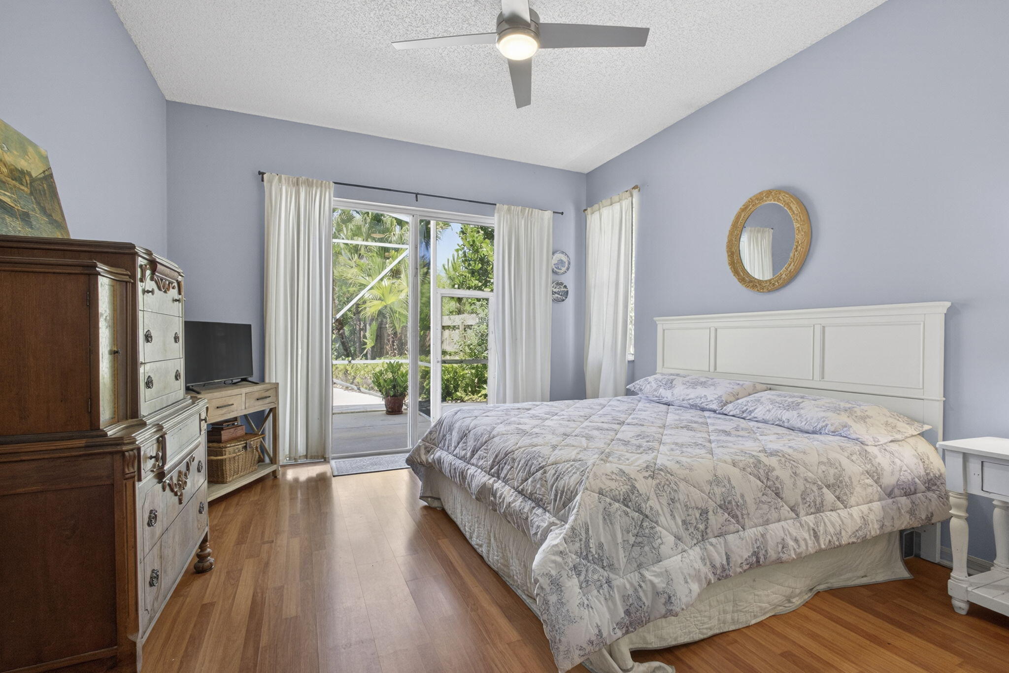 LAKE CHARLESTON - Residential