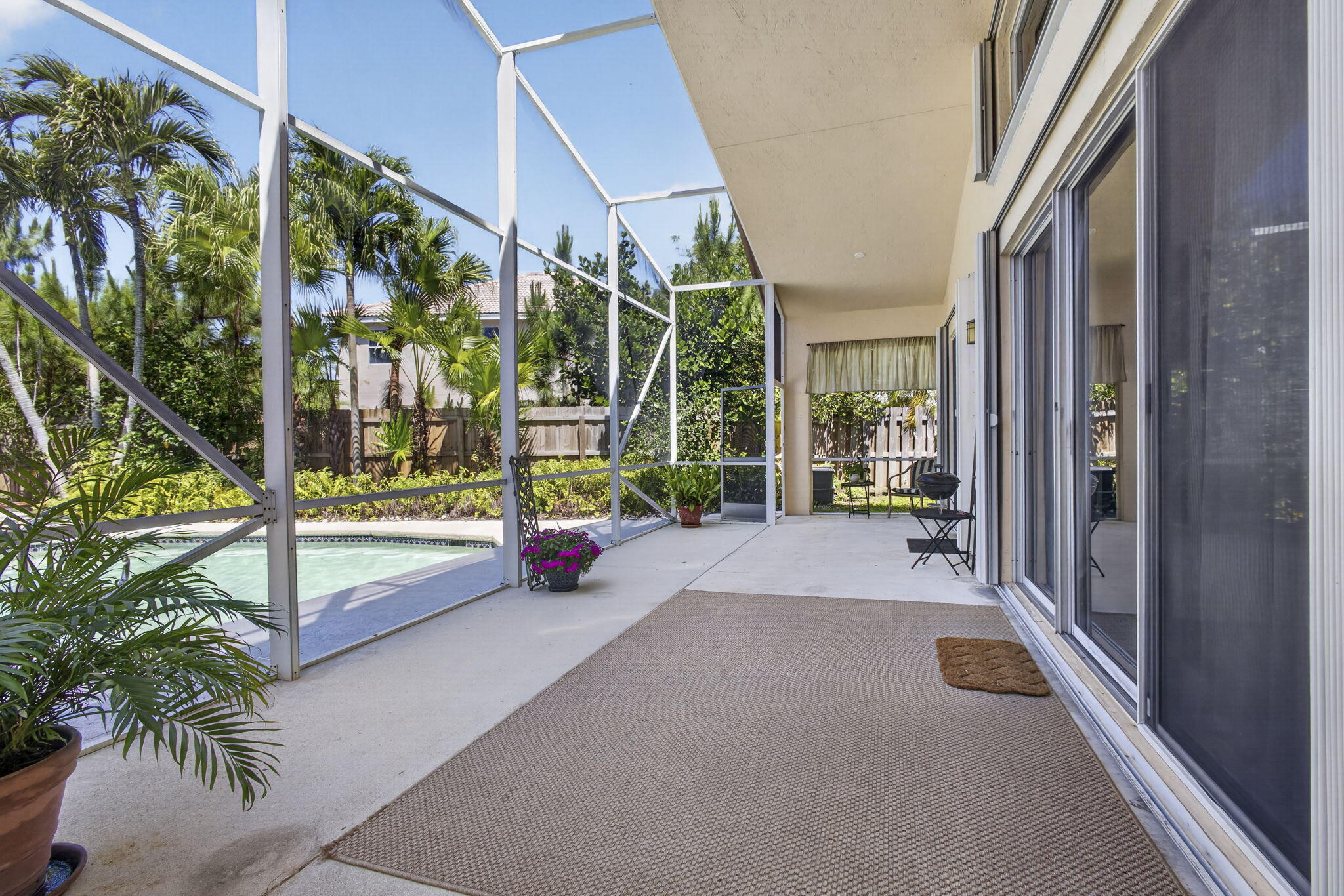 LAKE CHARLESTON - Residential