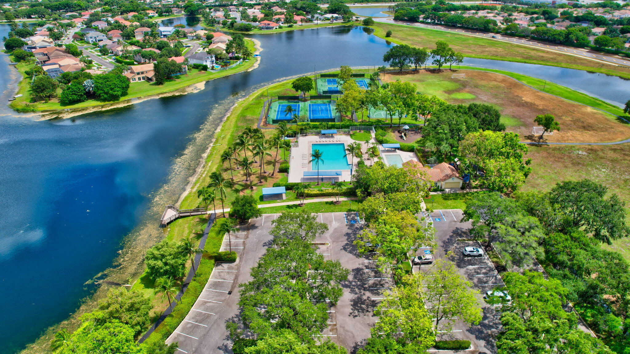 LAKE CHARLESTON - Residential