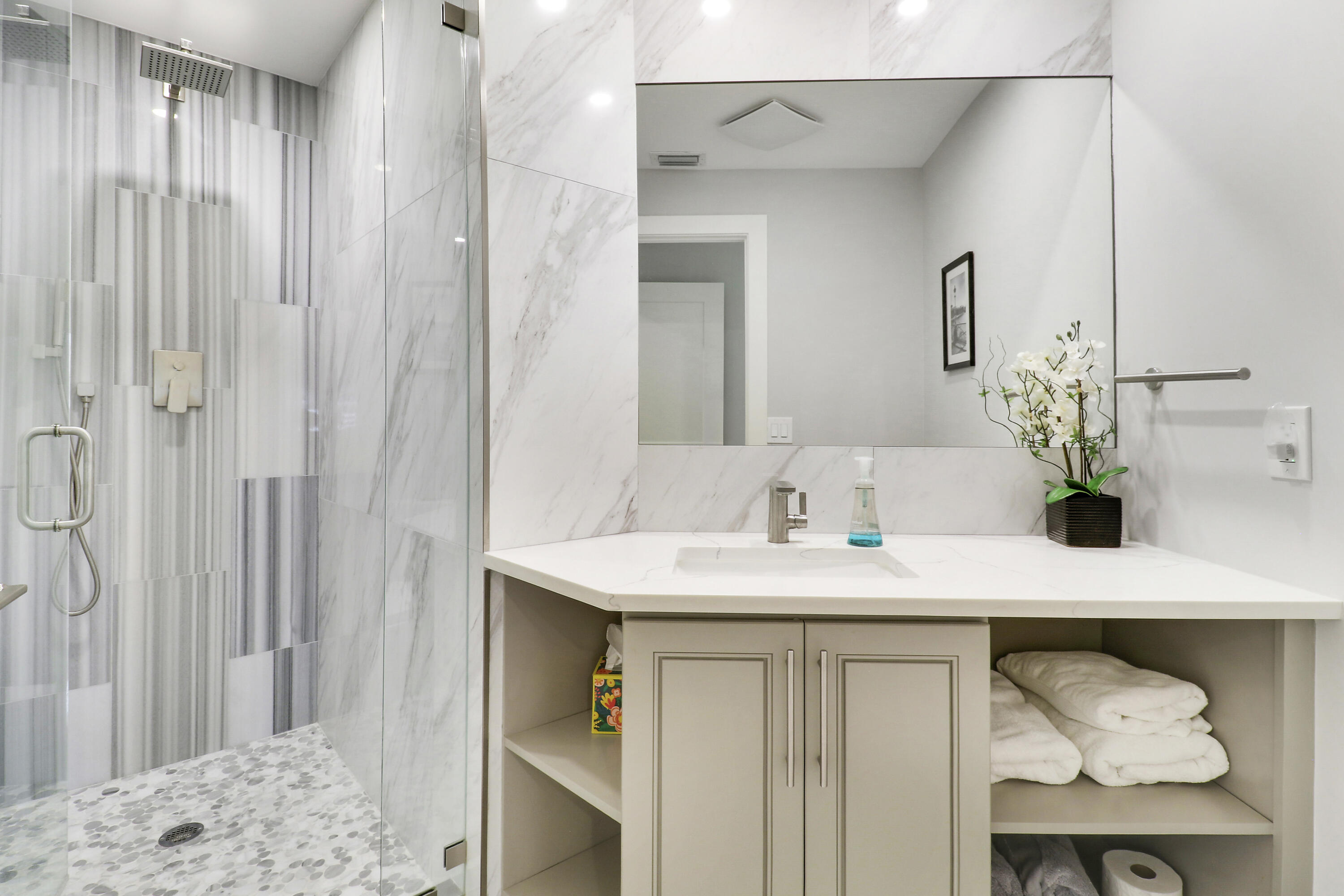 SEA OATS OF JUNO BEACH CONDO - Residential Lease