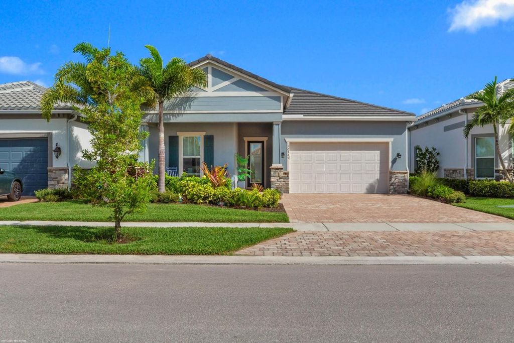Photo of 10389 Northbrook Circle, Palm Beach Gardens, FL 33412 (MLS # R11158949)