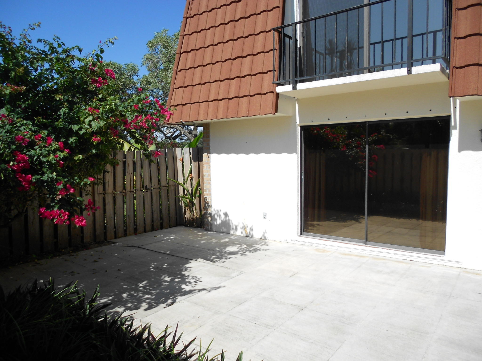 SPANISH WELLS CONDO II - Residential