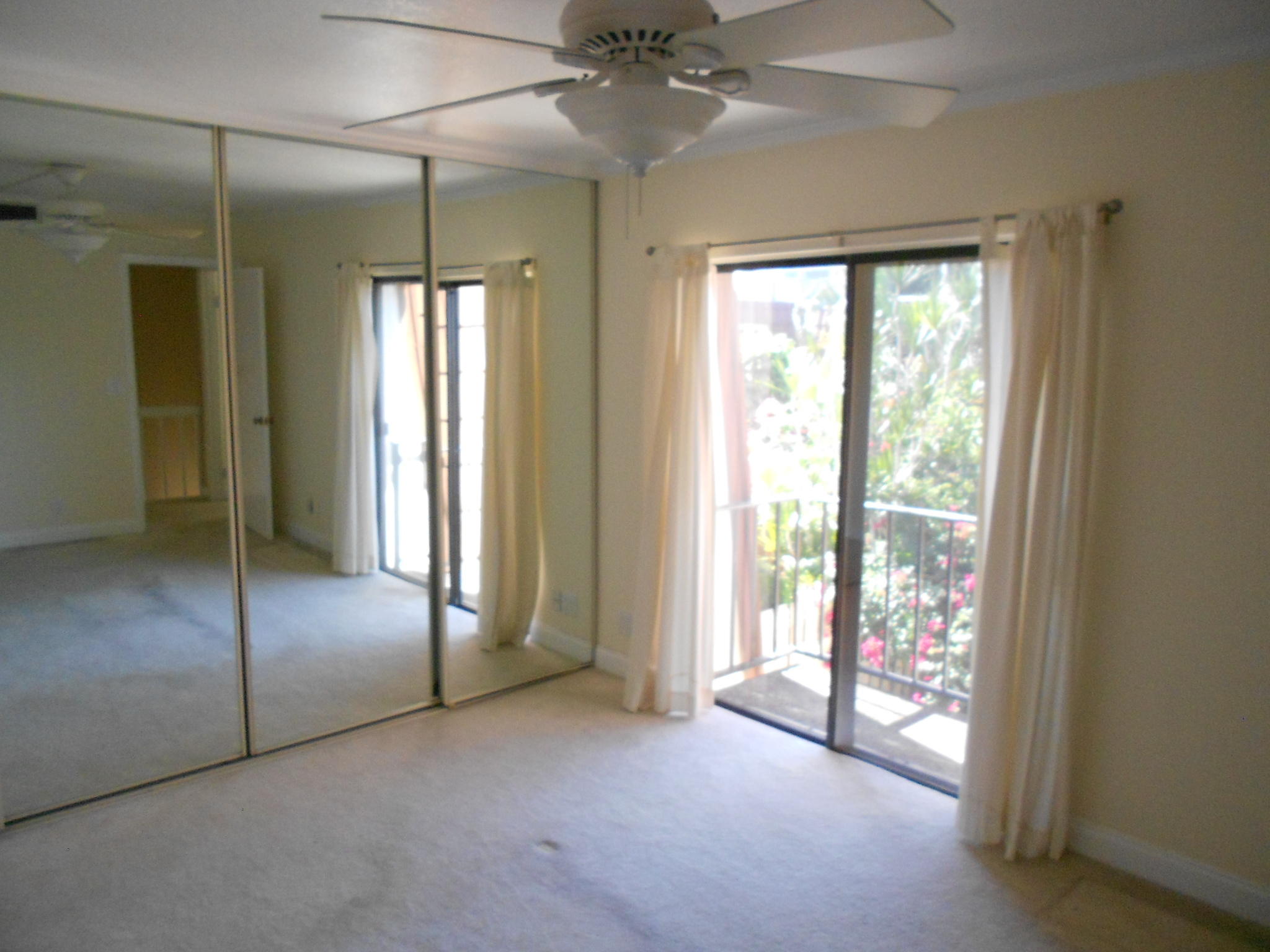 SPANISH WELLS CONDO II - Residential