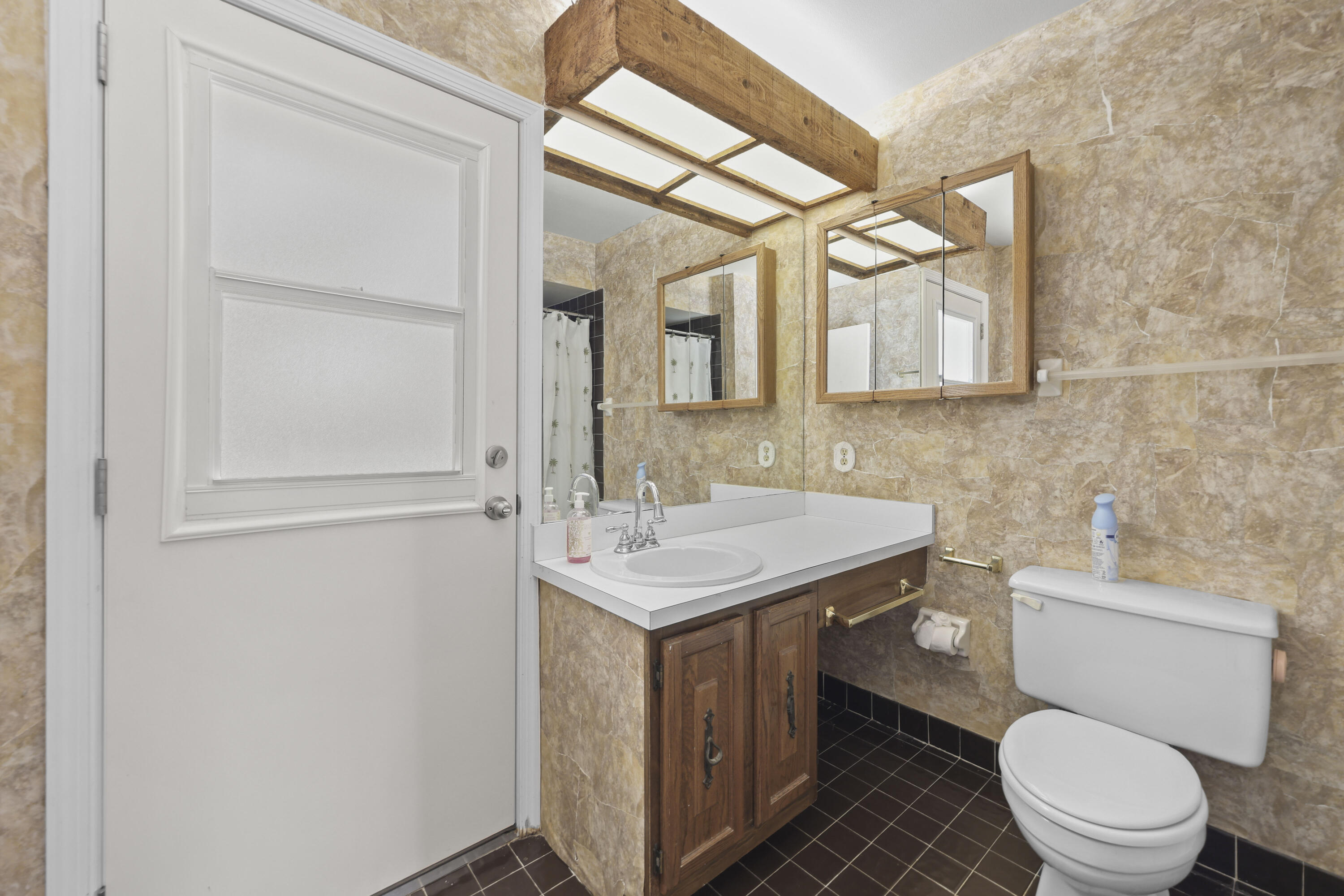 PINEWOOD EAST 2 OF WELLINGTON - Residential