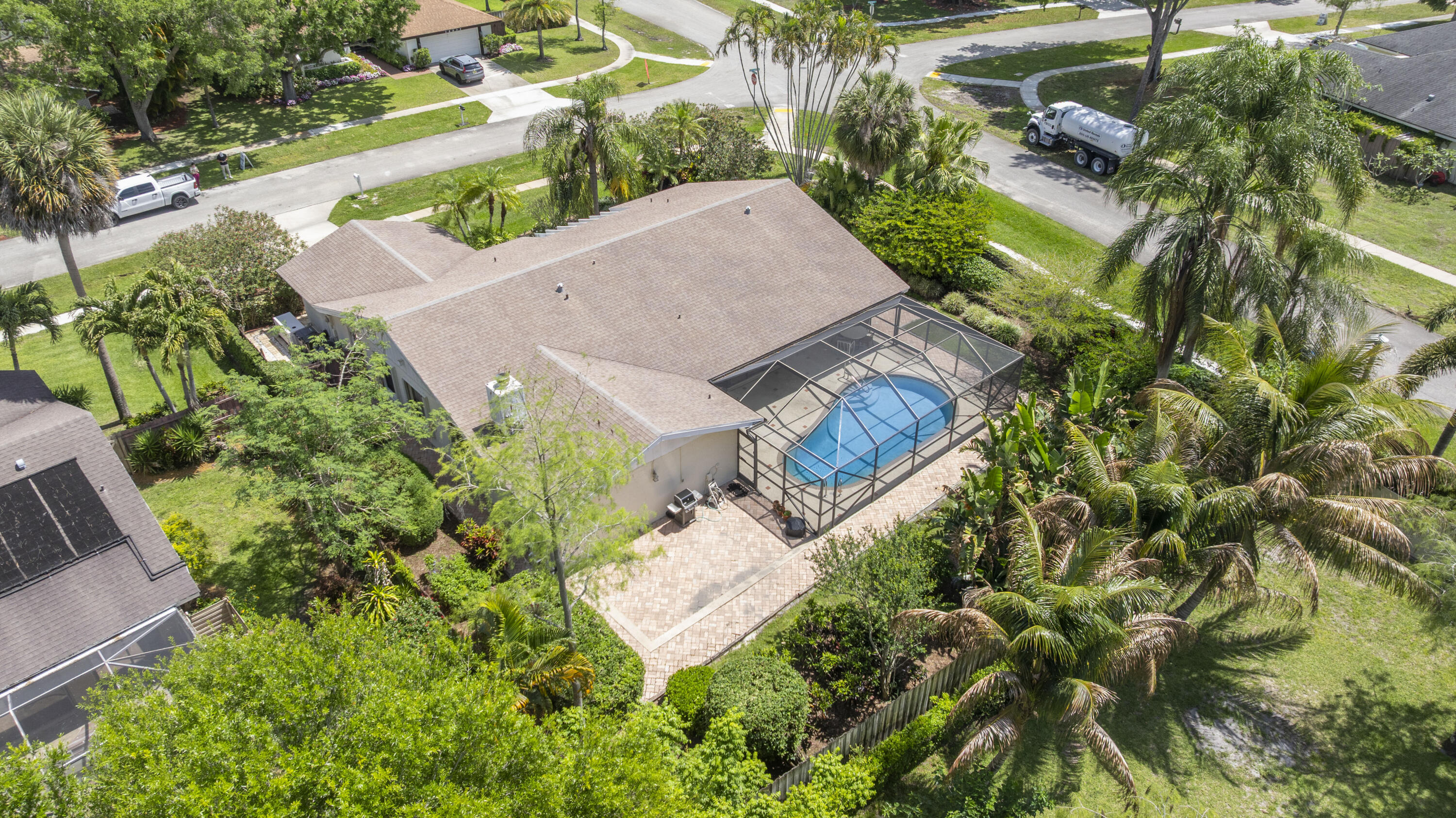 PINEWOOD EAST 2 OF WELLINGTON - Residential