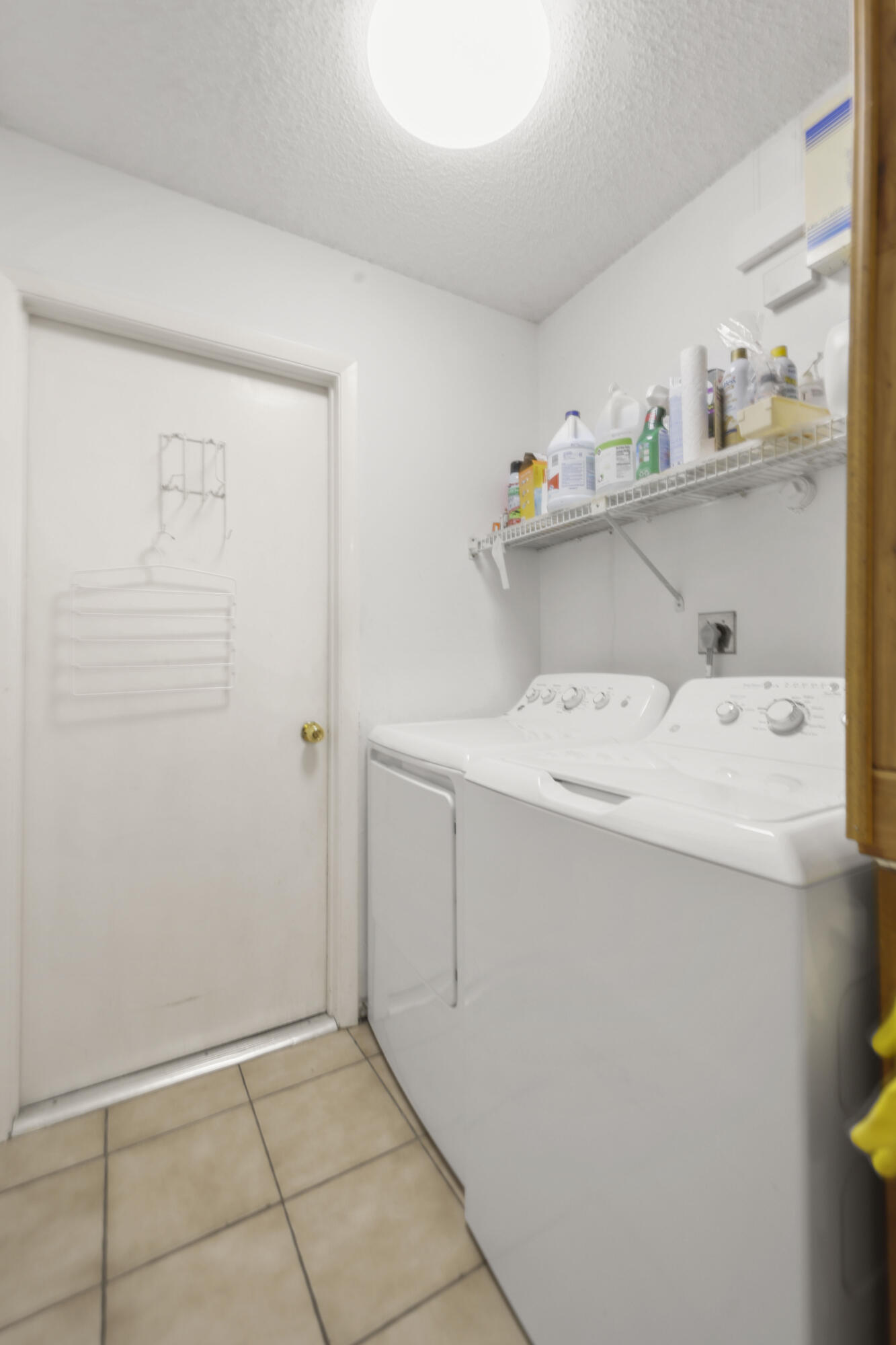 PINEWOOD EAST 2 OF WELLINGTON - Residential