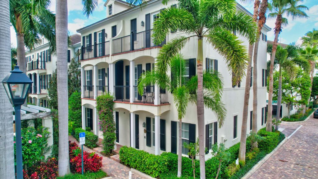 Photo of 134 Madison Lane, Delray Beach, FL 33444 (MLS # B26019422)