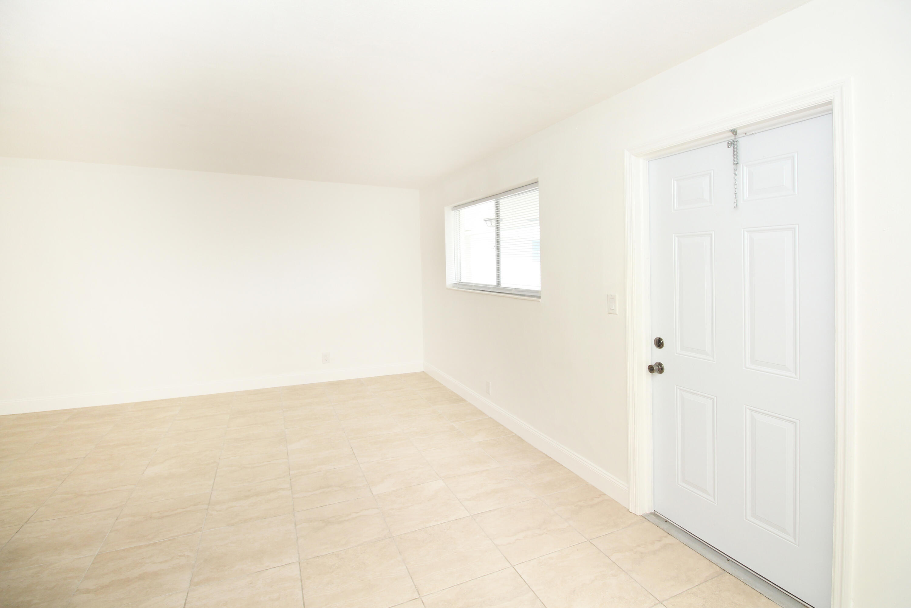 KELSEY CITY IN PB 8 PGS 15 TO 18, 23, 27 & 34 TO 3 - Residential Lease