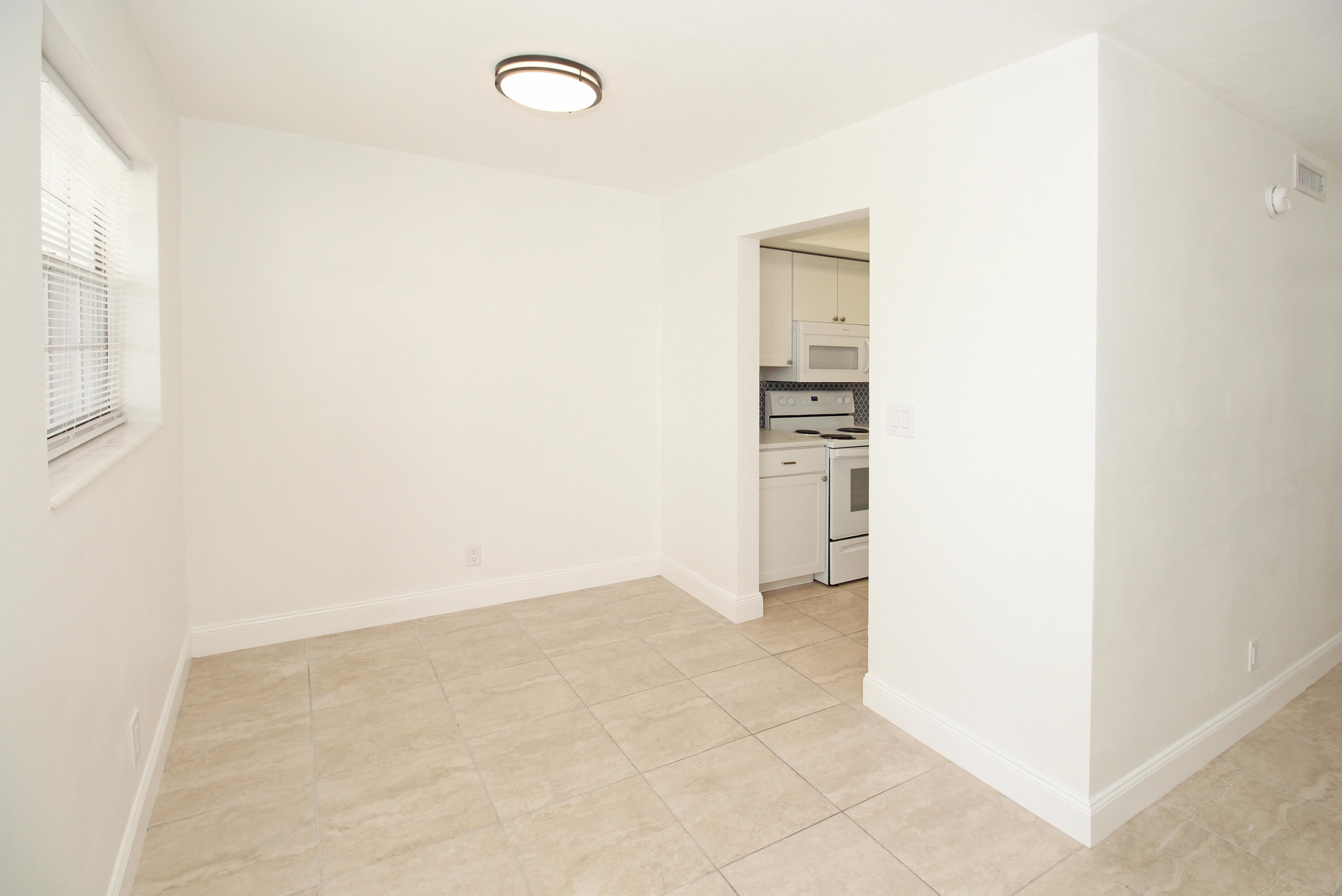 KELSEY CITY IN PB 8 PGS 15 TO 18, 23, 27 & 34 TO 3 - Residential Lease