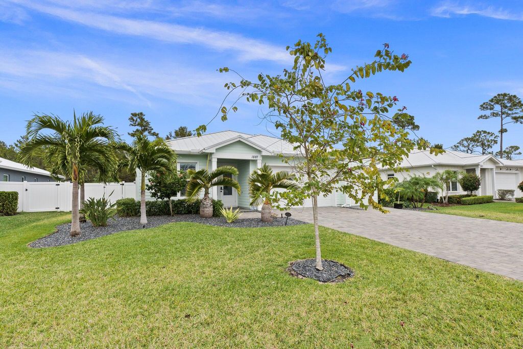 Photo of 1887 SW Pinewood Way, Palm City, FL 34990 (MLS # R11106060)