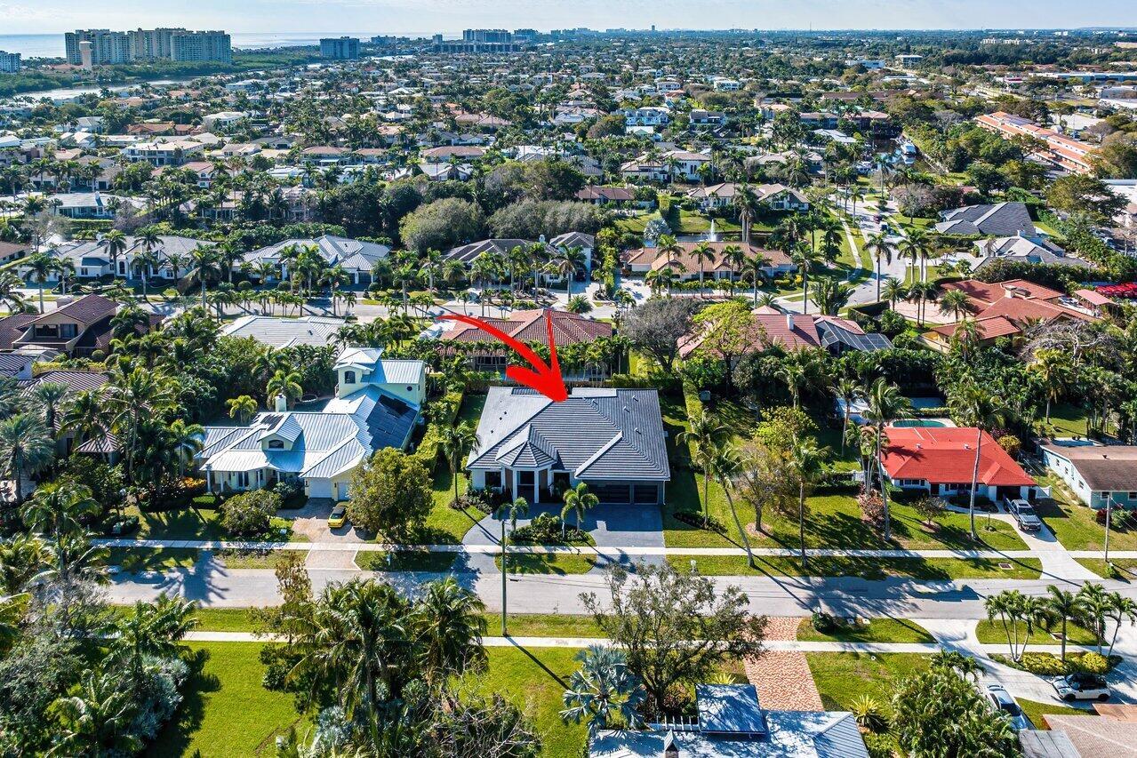 BOCA OAKS - Residential