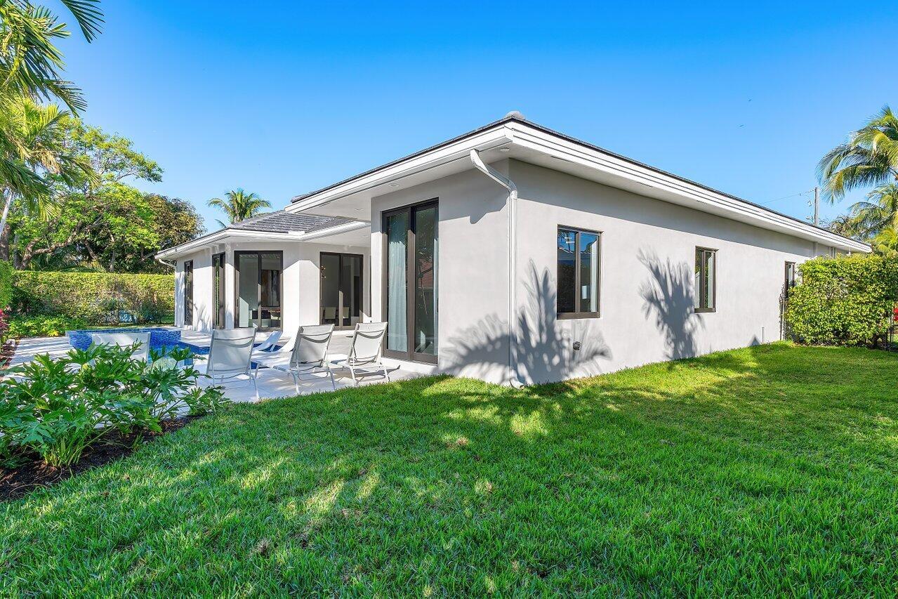 BOCA OAKS - Residential