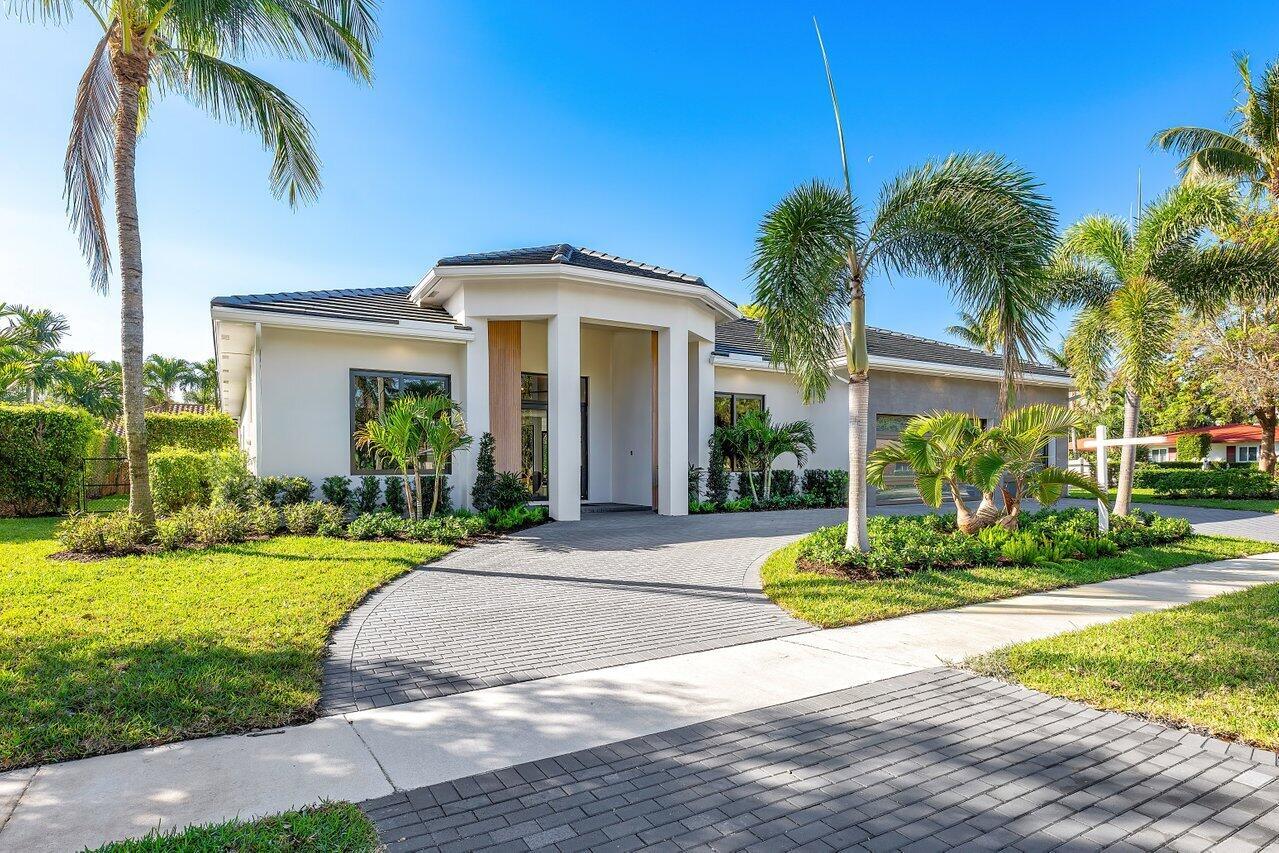 BOCA OAKS - Residential