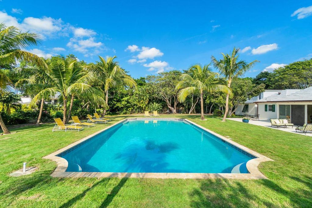 Photo of 1008 N Ocean Boulevard, Gulf Stream, FL 33483 (MLS # R11156114)