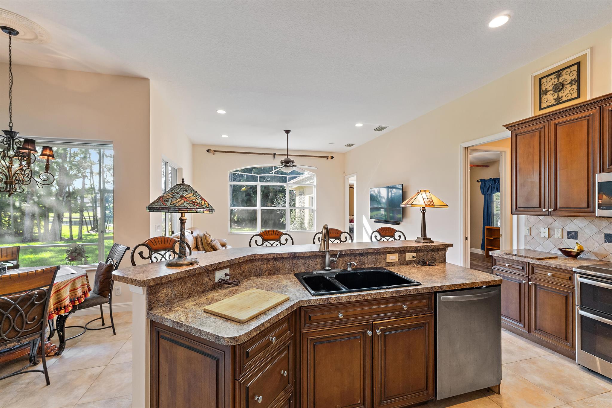 LOCKS LANDING - Residential