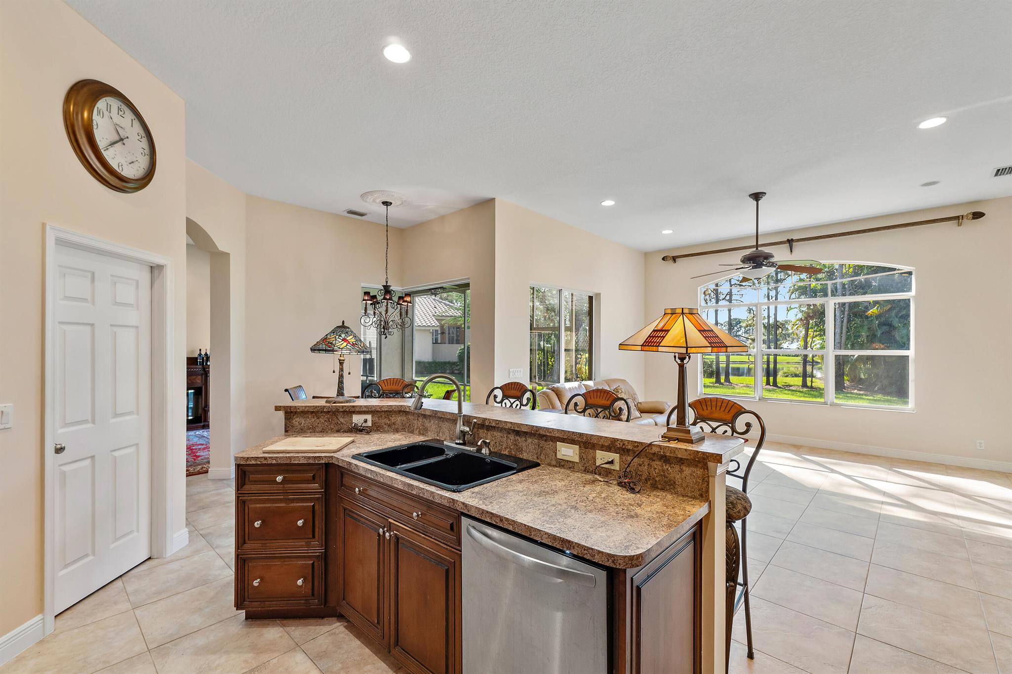 LOCKS LANDING - Residential