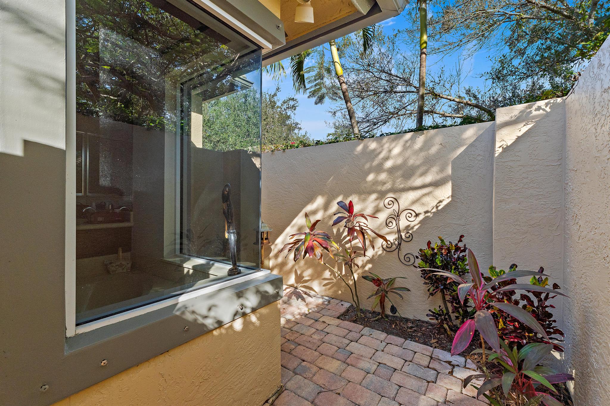 LOCKS LANDING - Residential