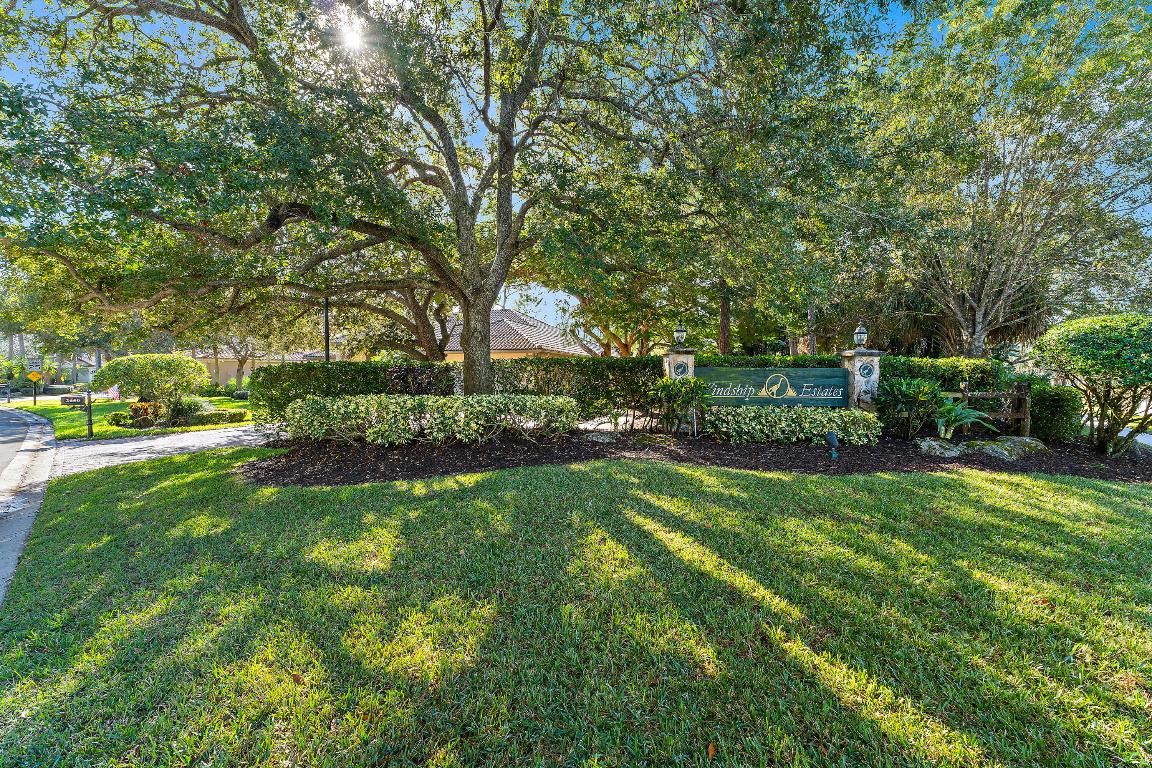 LOCKS LANDING - Residential