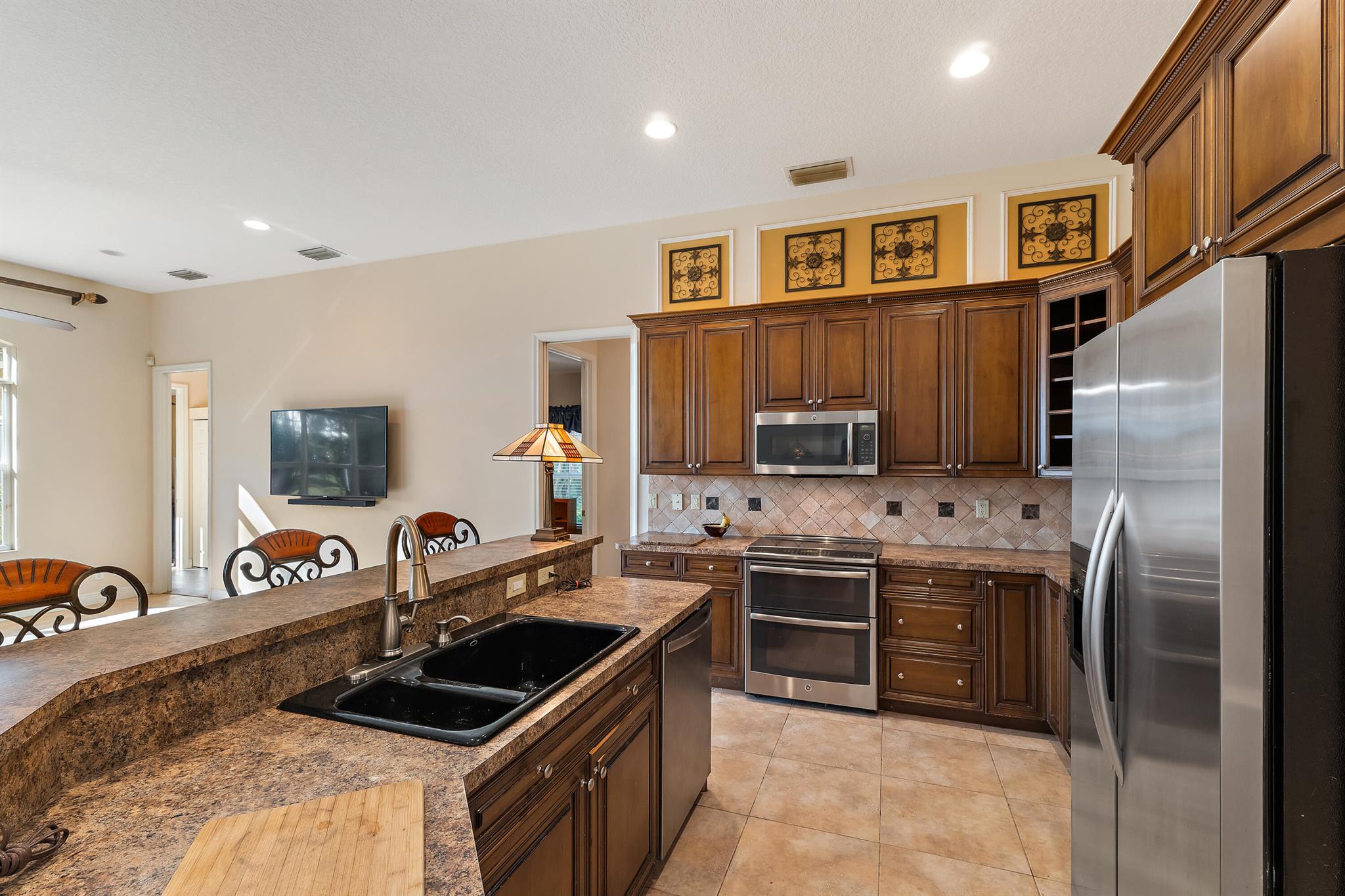 LOCKS LANDING - Residential