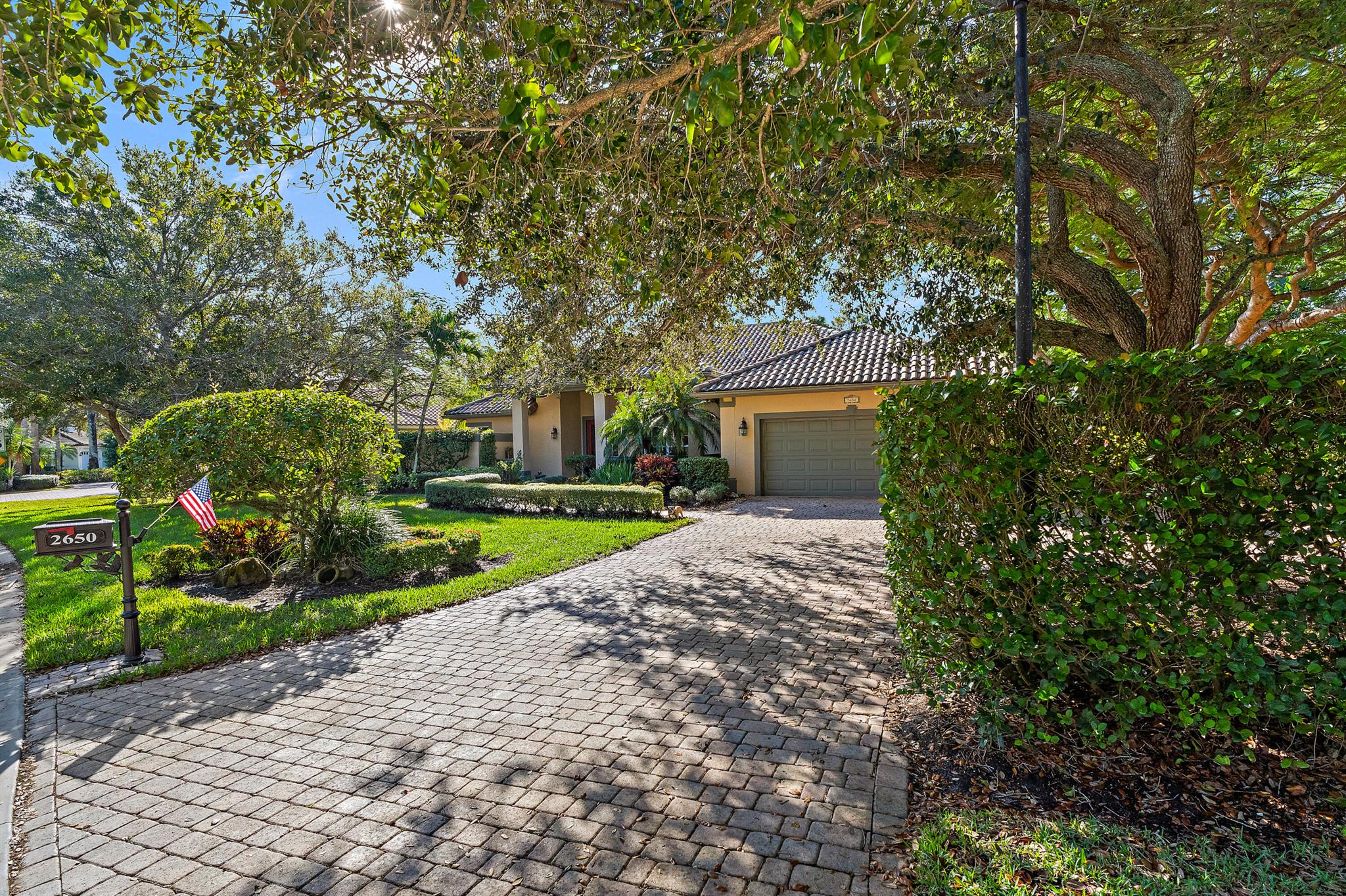 LOCKS LANDING - Residential