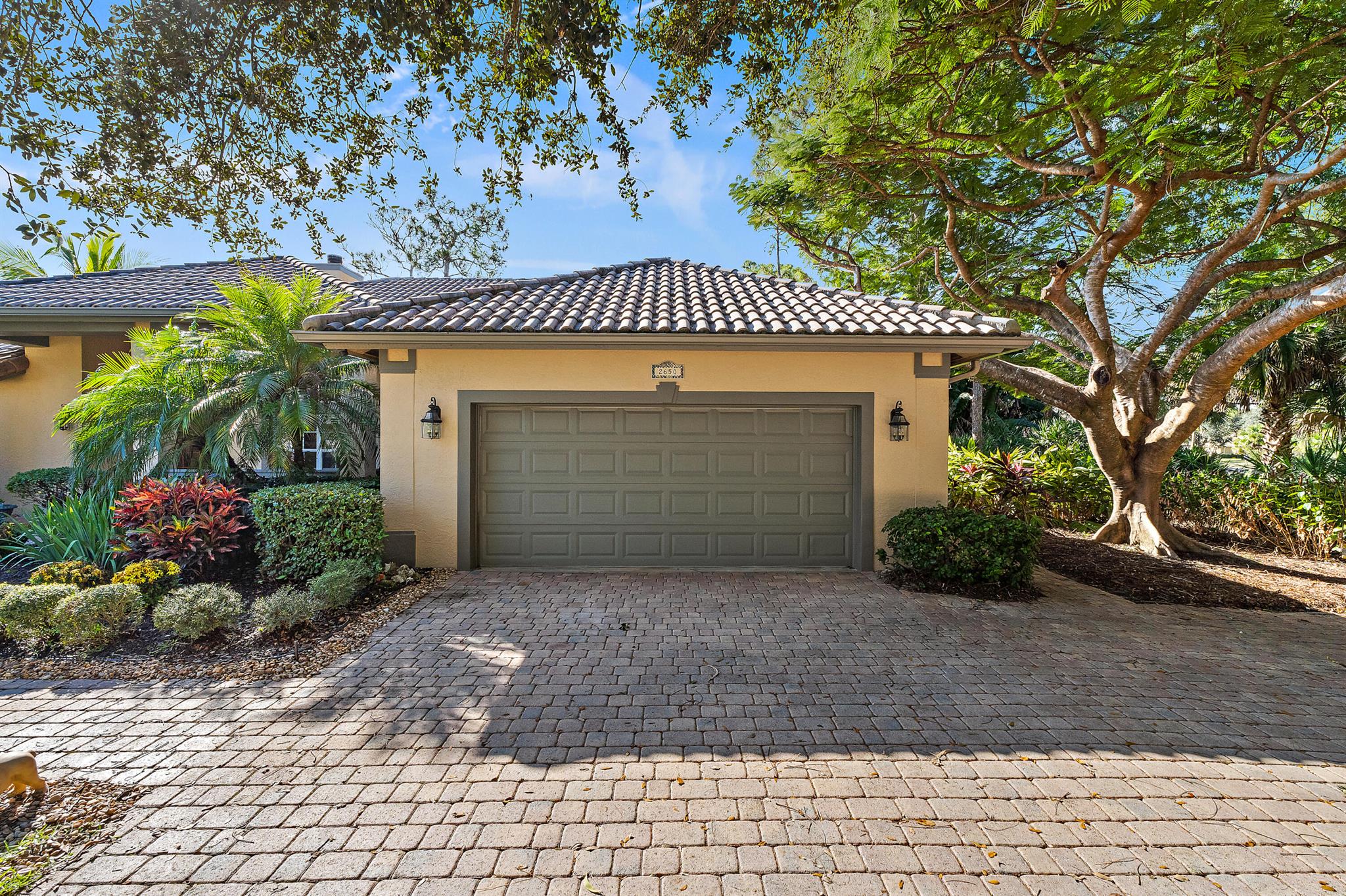 LOCKS LANDING - Residential