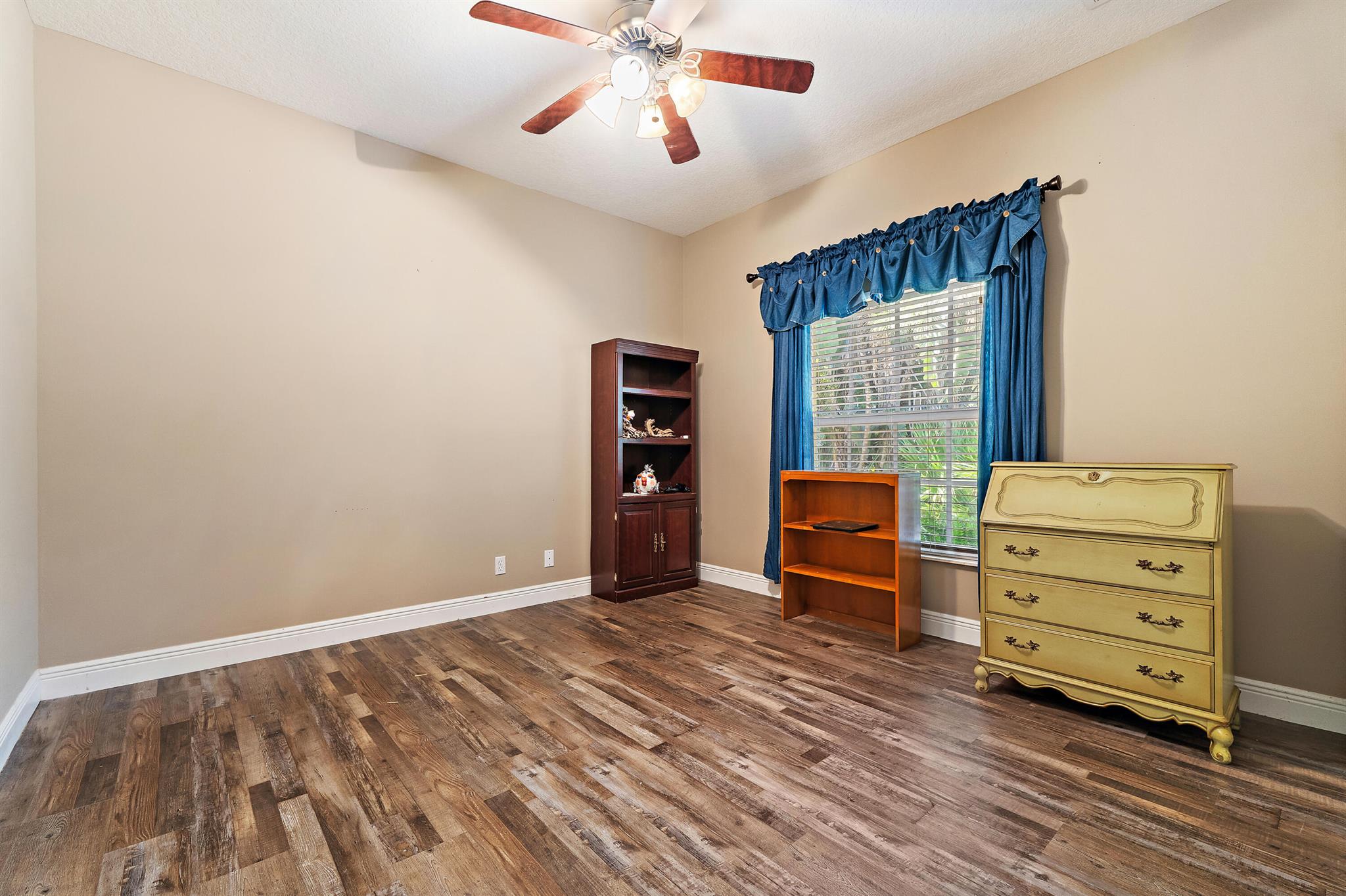 LOCKS LANDING - Residential