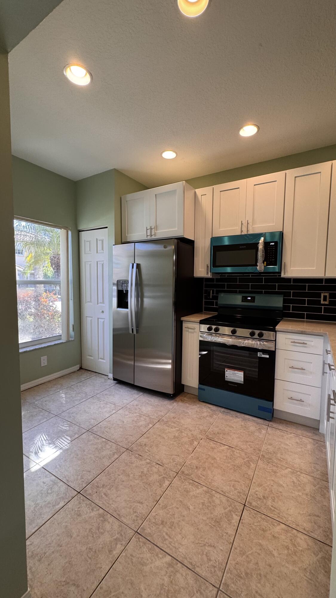 BOYNTON BEACH OASIS CONDO - Residential Lease