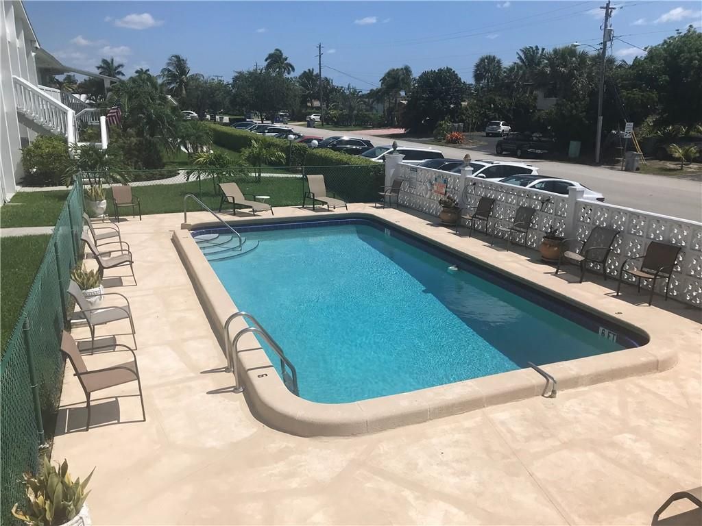 Photo of 1401 SE 7th Avenue #1, Pompano Beach, FL 33060 (MLS # F10508700)