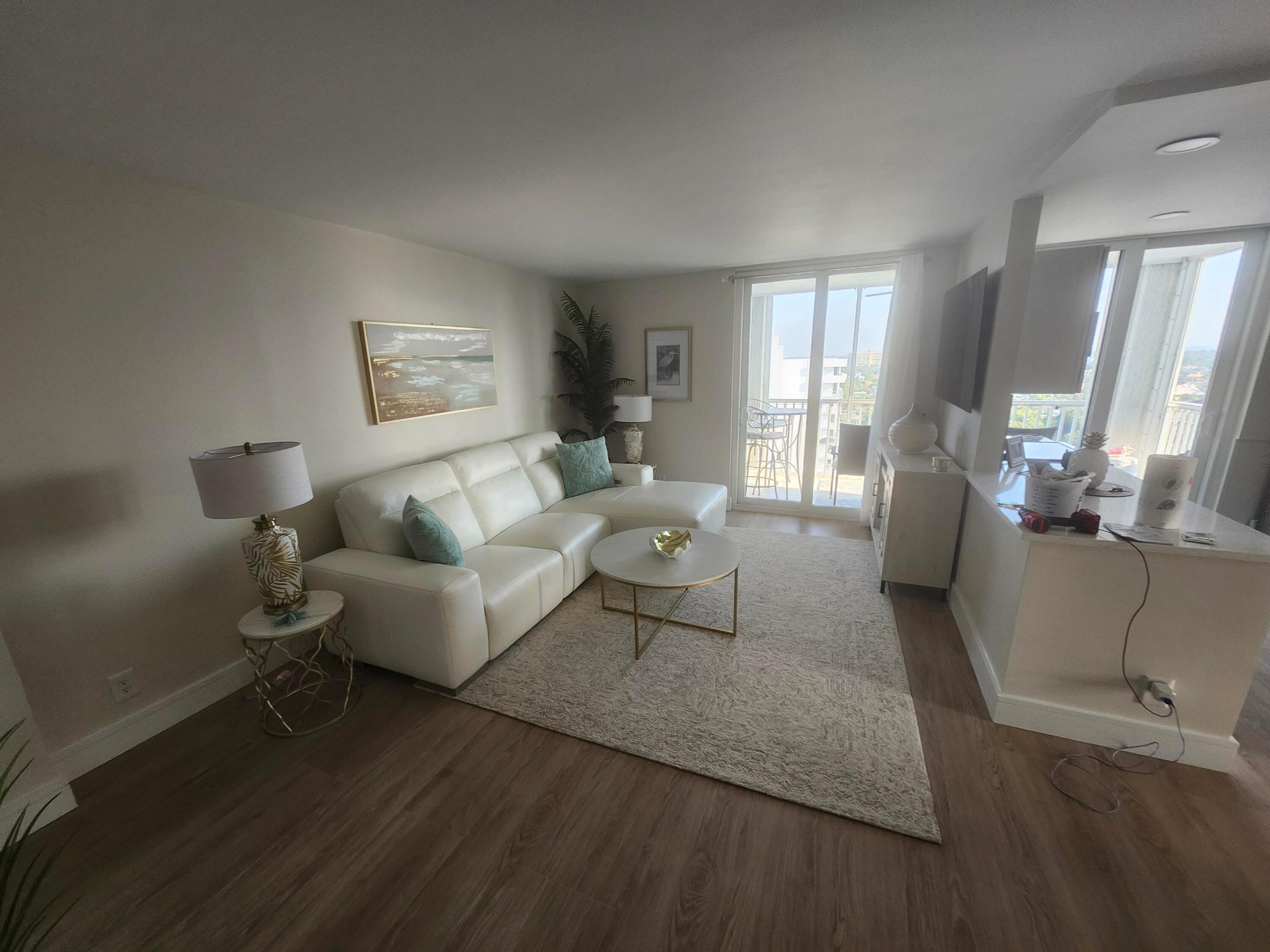 1505 N Riverside Drive 1108