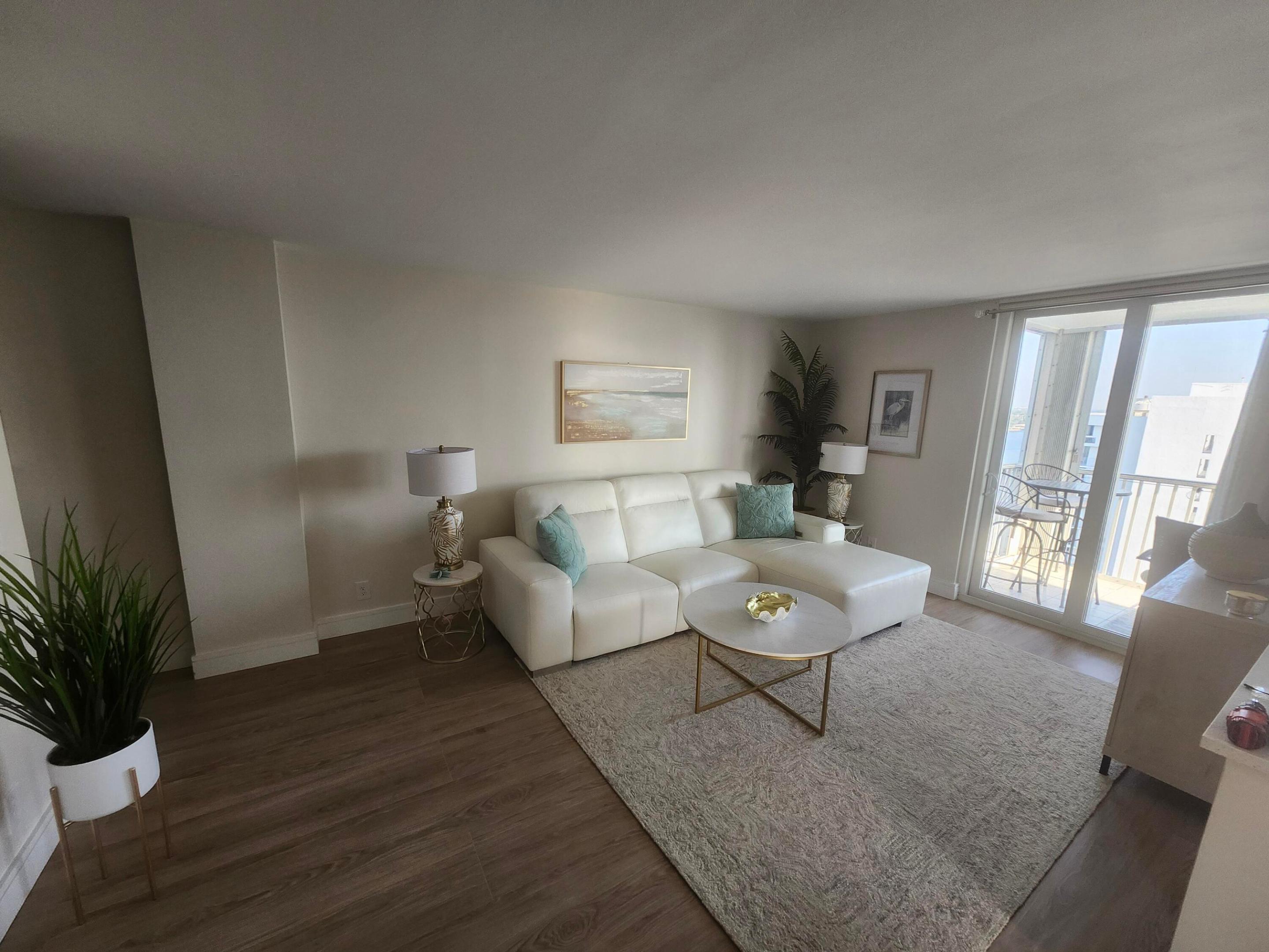 1505 N Riverside Drive 1108