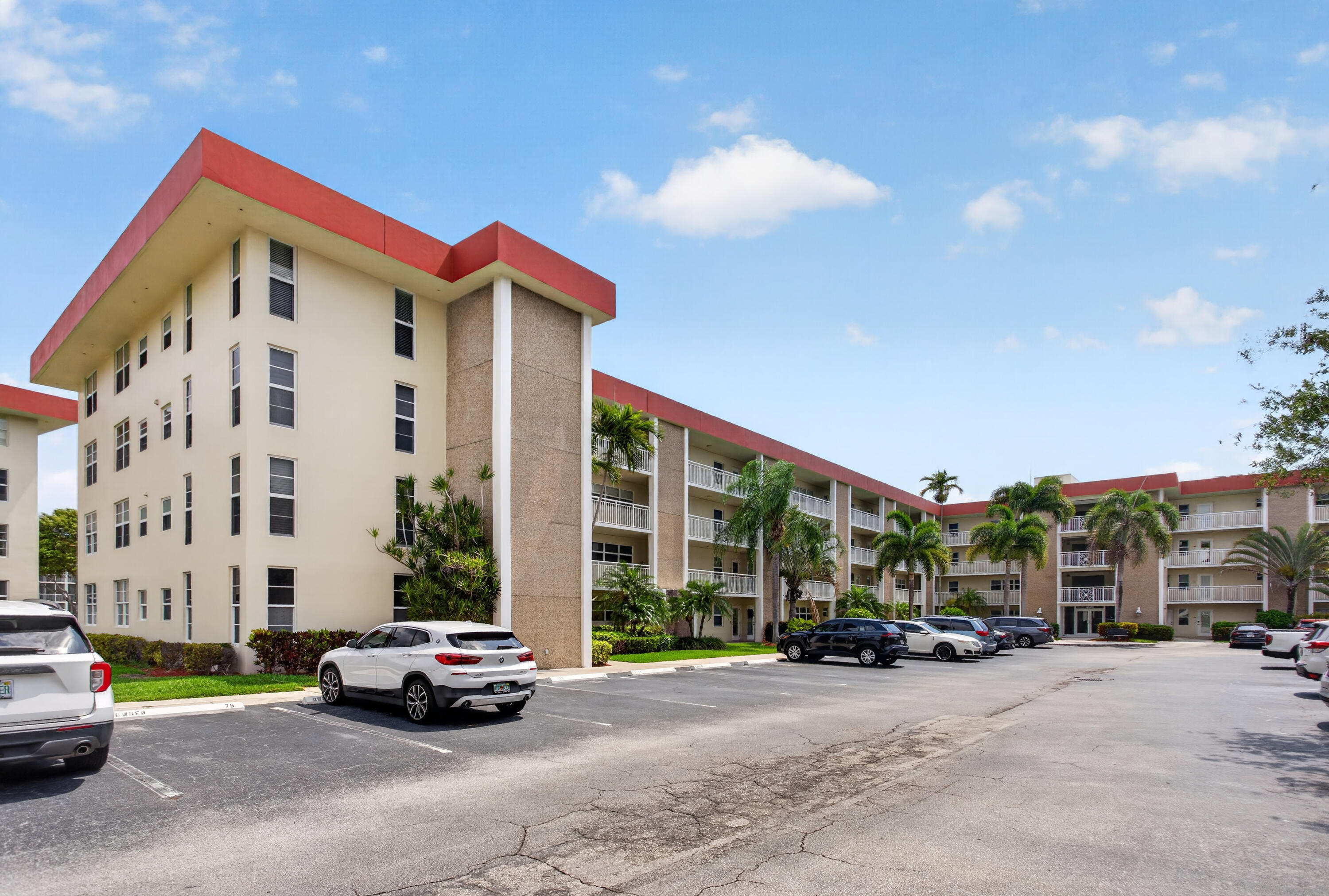 NO 3 PALM-AIRE AT CORAL KEY - Residential