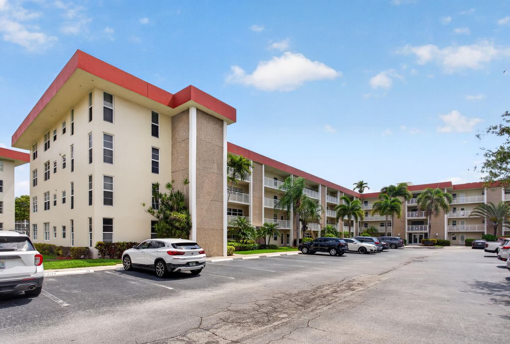 Photo of 3100 NE 48th Court #214, Lighthouse Point, FL 33064 (MLS # B26027572)