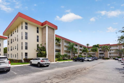 Photo of 3100 NE 48th Court #214, Lighthouse Point, FL 33064 (MLS # B26027572)